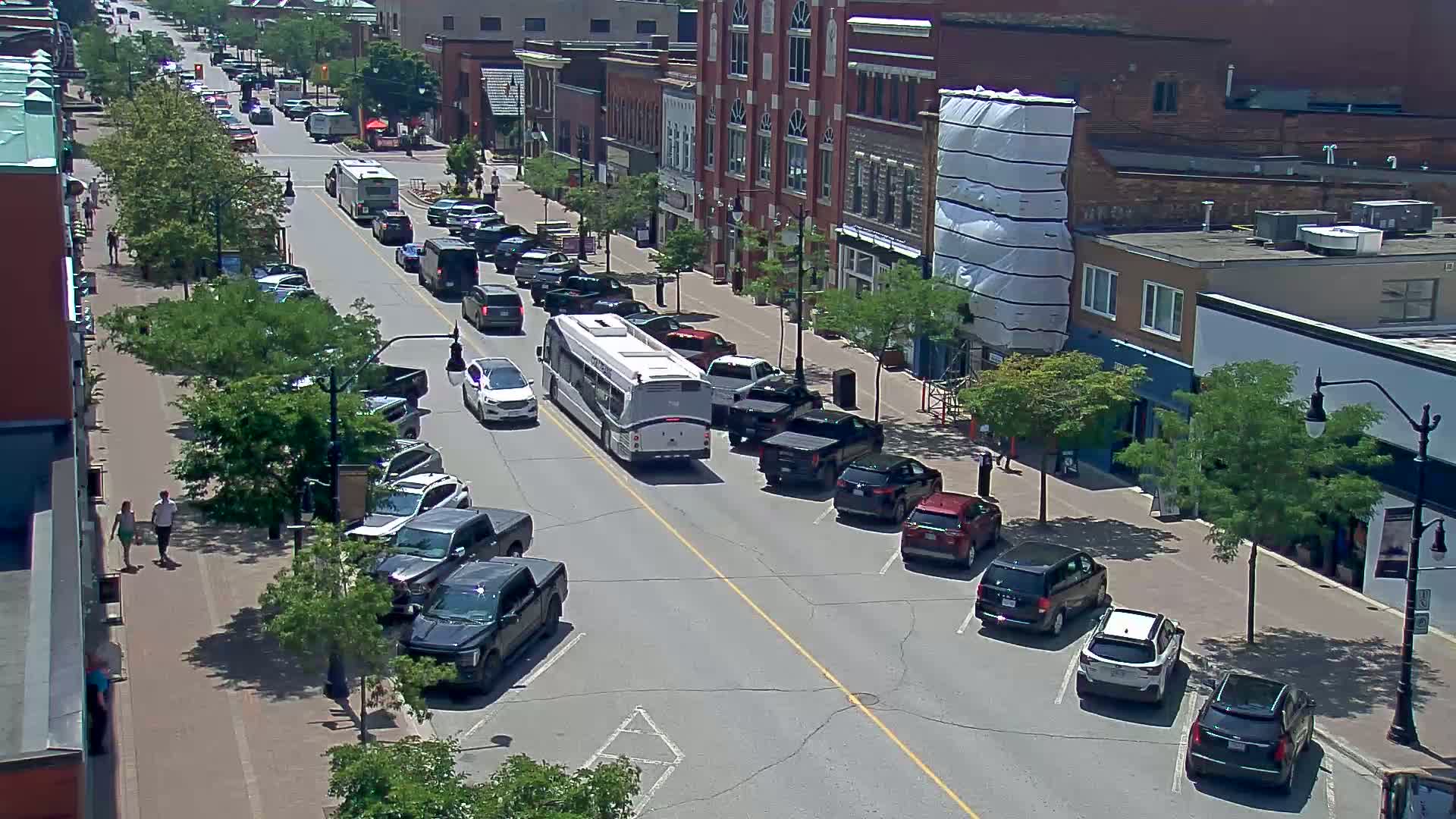 Collingwood Downtown Live Cam - Collingwood , Simcoe, Ontario, Canada