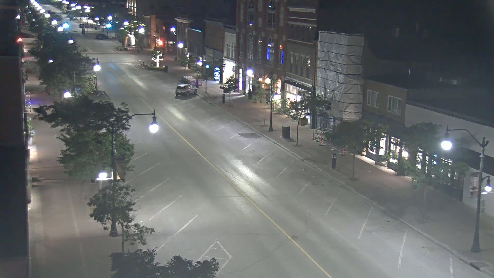 Collingwood Downtown Live Cam - Collingwood , Simcoe, Ontario, Canada