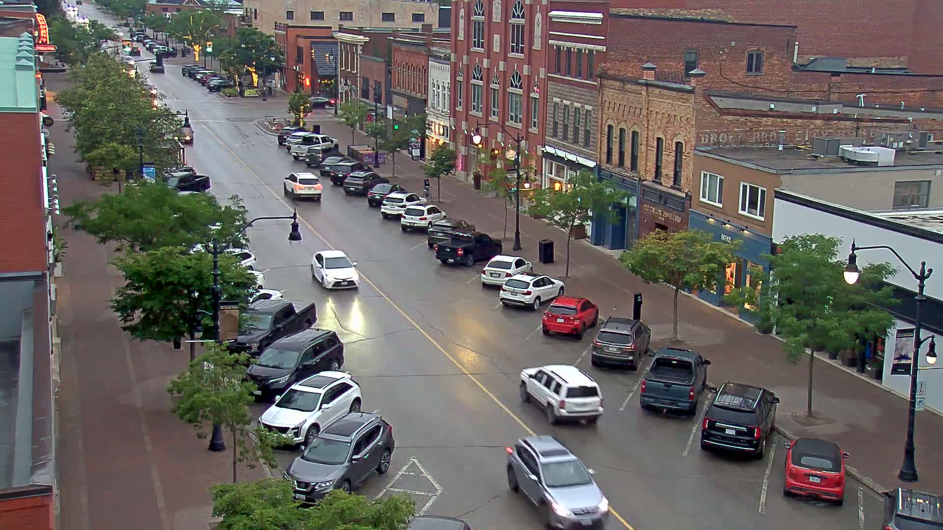 Collingwood Downtown Live Cam - Collingwood , Simcoe, Ontario, Canada