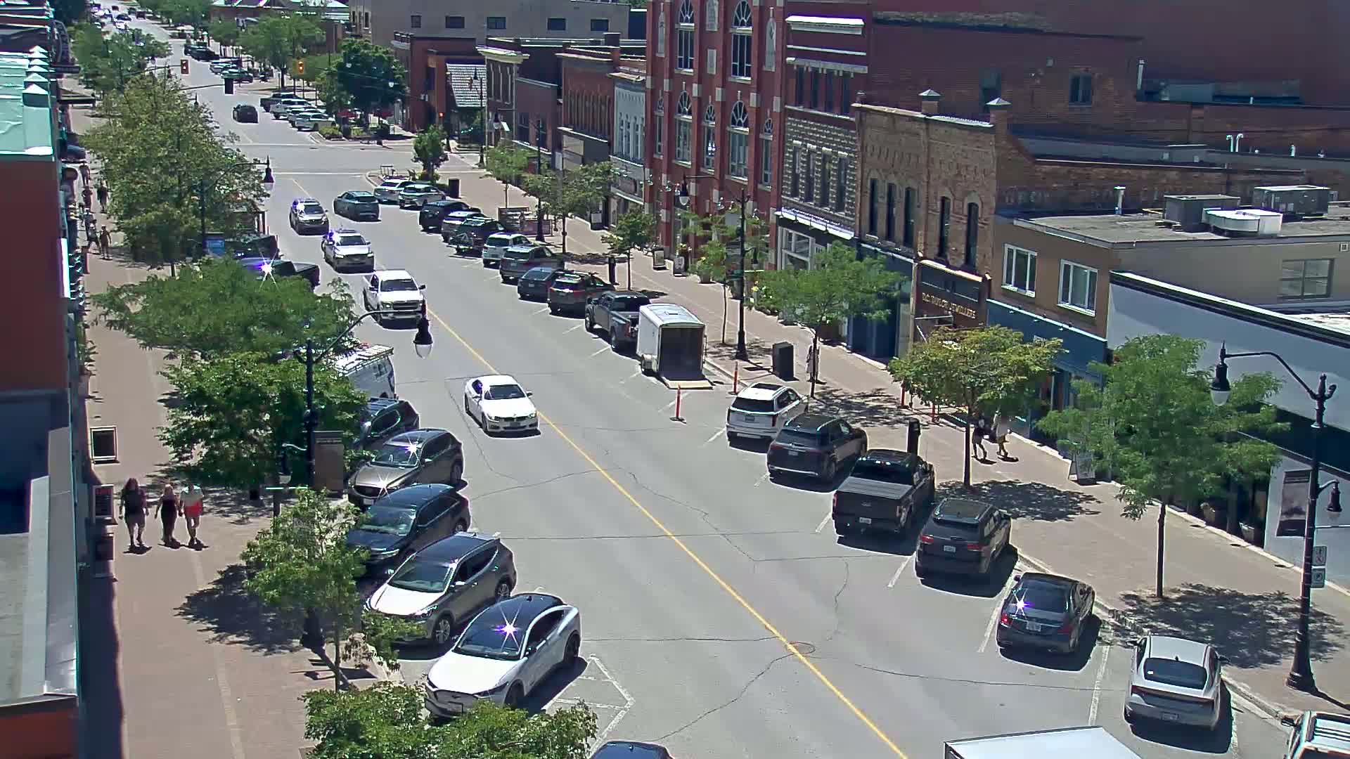 Collingwood Downtown Live Cam - Collingwood , Simcoe, Ontario, Canada