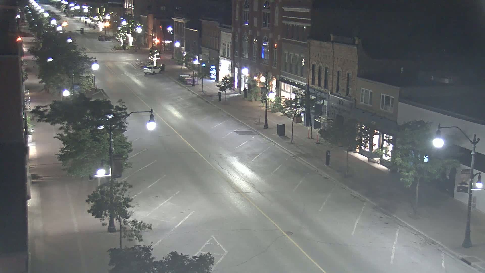 Collingwood Downtown Live Cam - Collingwood , Simcoe, Ontario, Canada