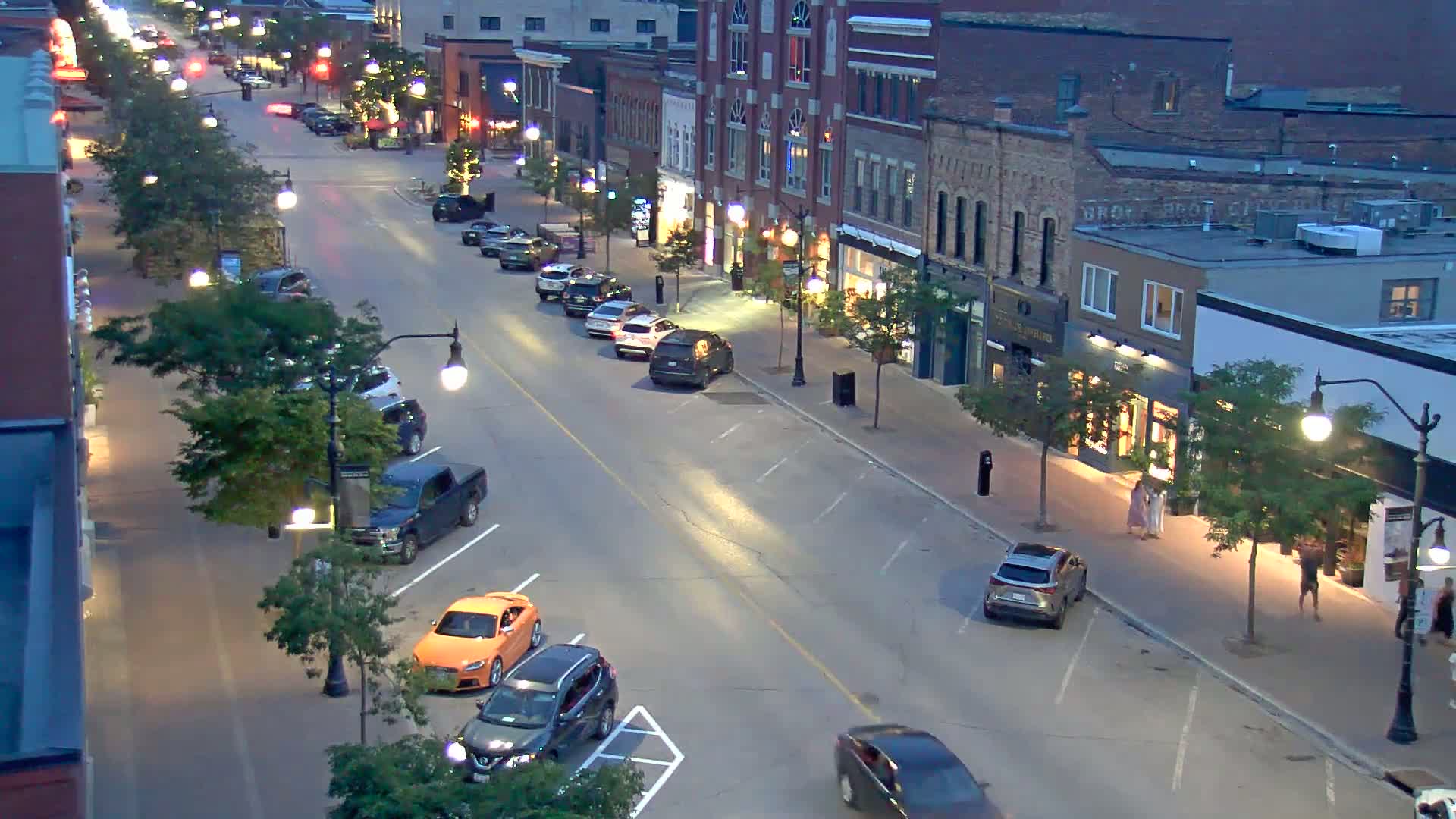Collingwood Downtown Live Cam - Collingwood , Simcoe, Ontario, Canada