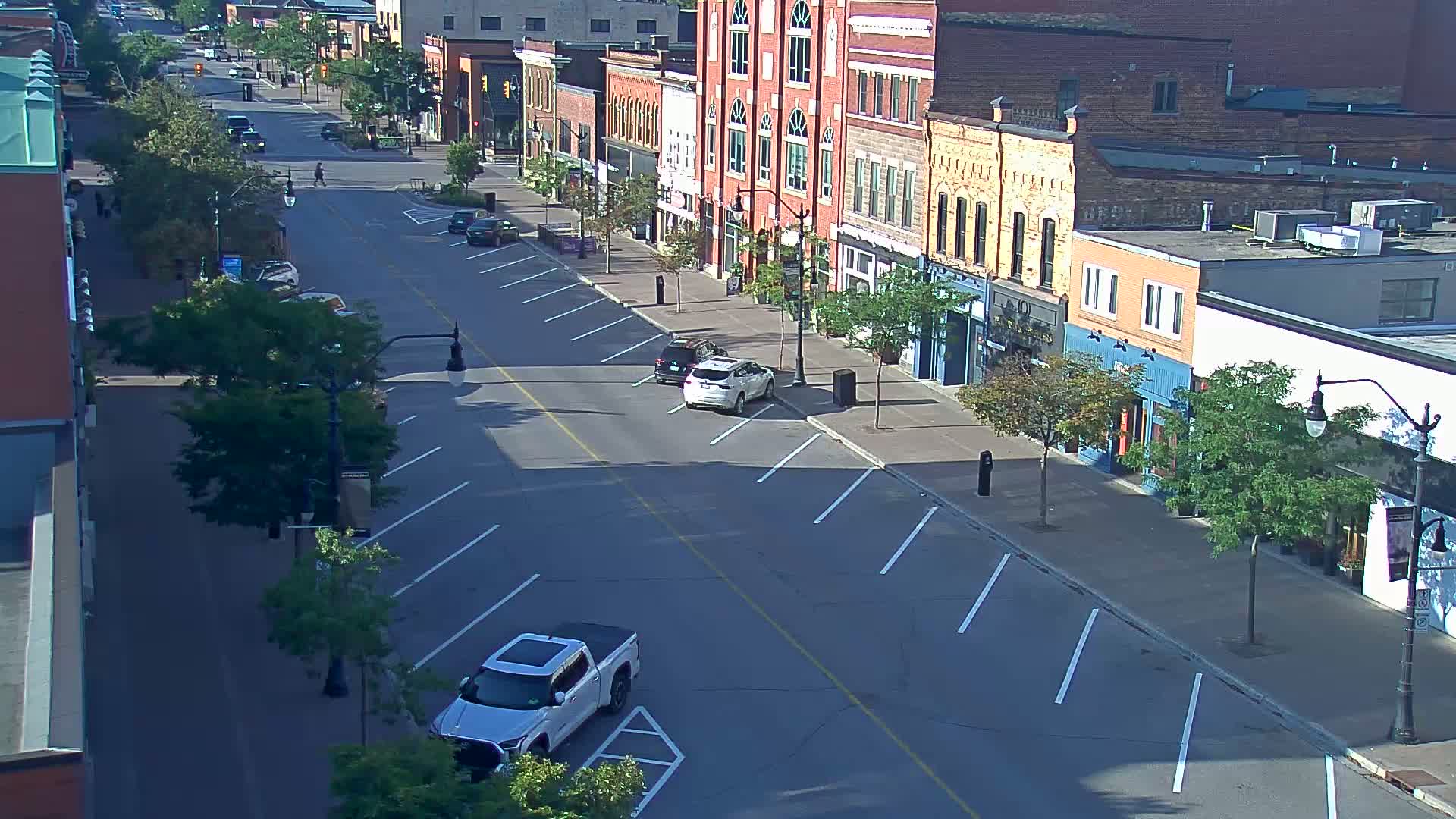 Collingwood Downtown Live Cam - Collingwood , Simcoe, Ontario, Canada