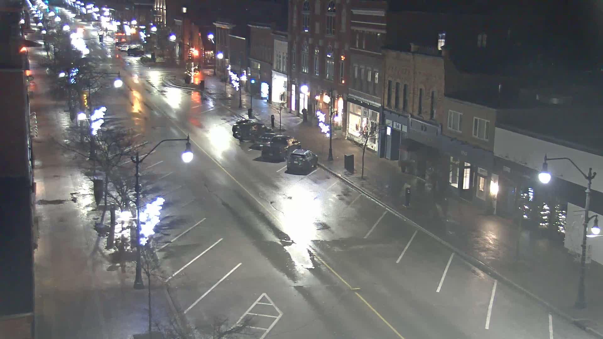 Collingwood Downtown Live Cam - Collingwood , Simcoe, Ontario, Canada