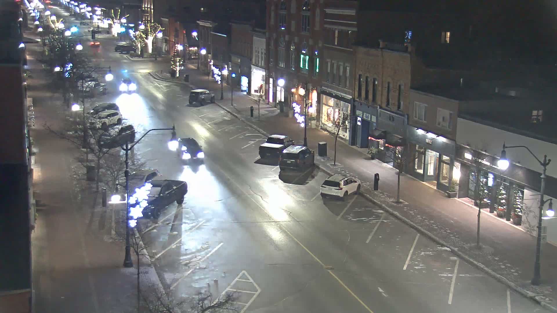 Collingwood Downtown Live Cam - Collingwood , Simcoe, Ontario, Canada