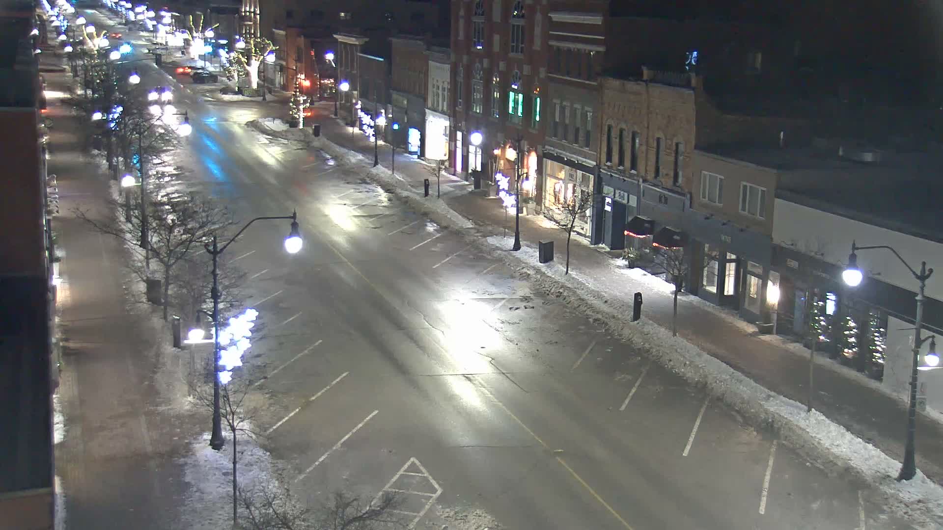 Collingwood Downtown Live Cam - Collingwood , Simcoe, Ontario, Canada