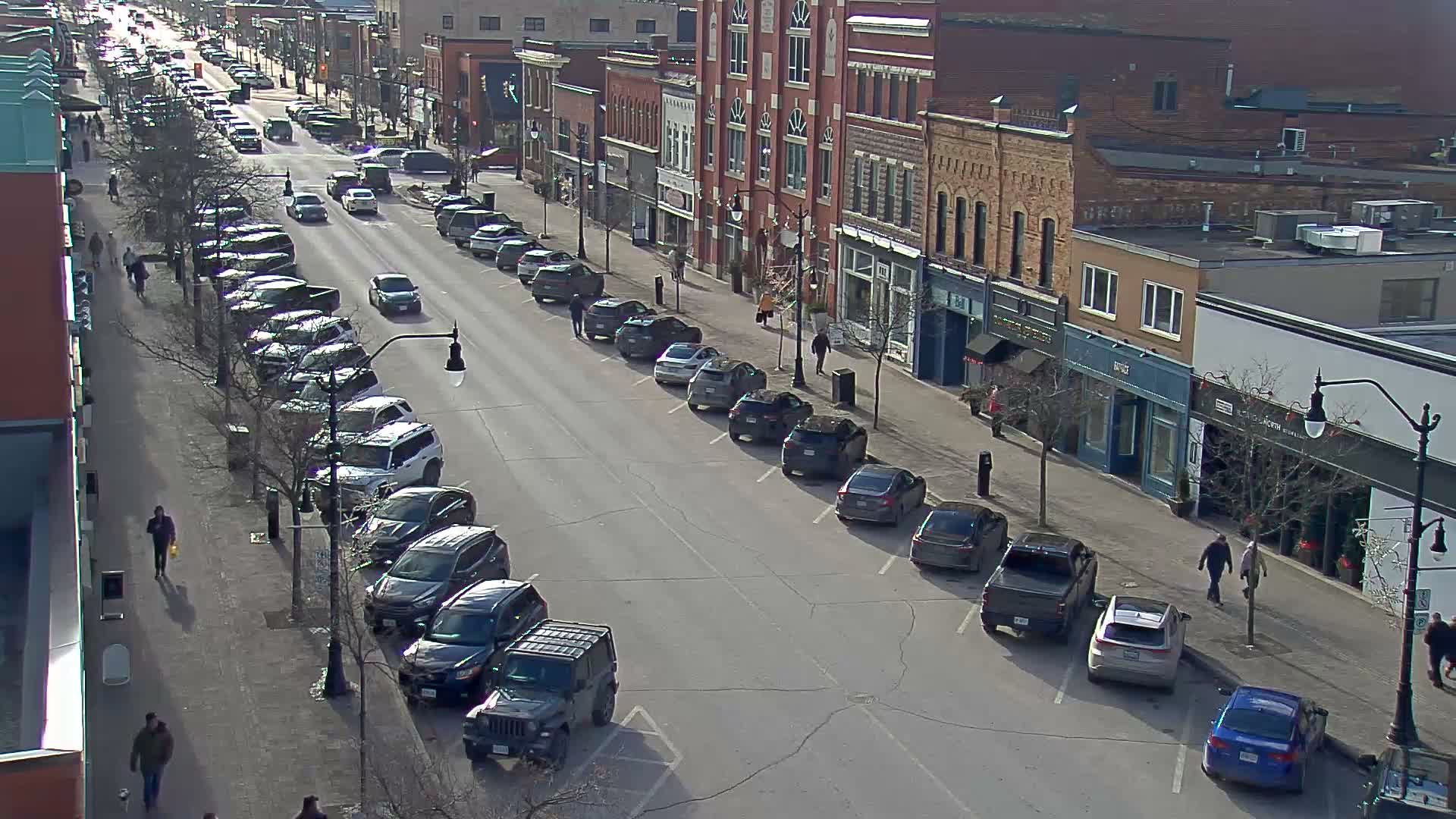 Collingwood Downtown Live Cam - Collingwood , Simcoe, Ontario, Canada