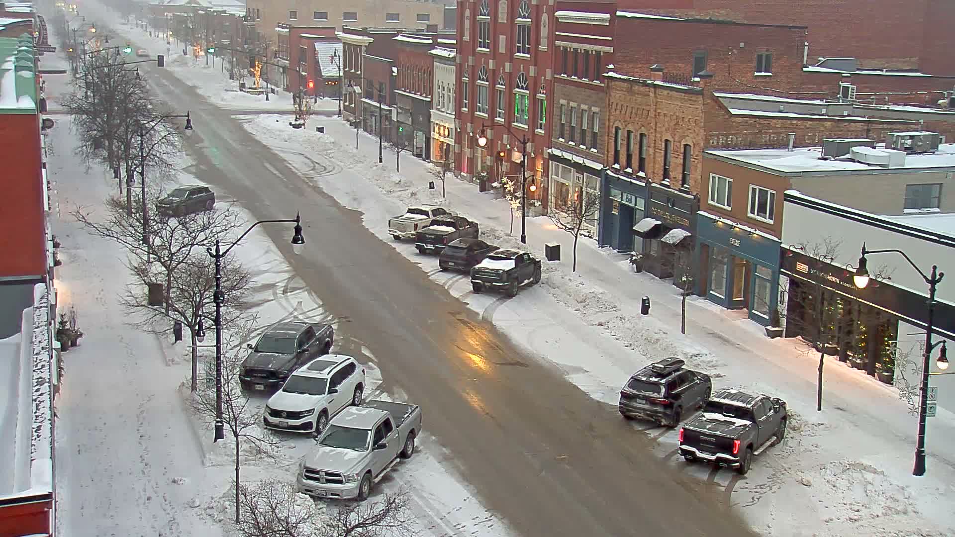Collingwood Downtown Live Cam - Collingwood , Simcoe, Ontario, Canada