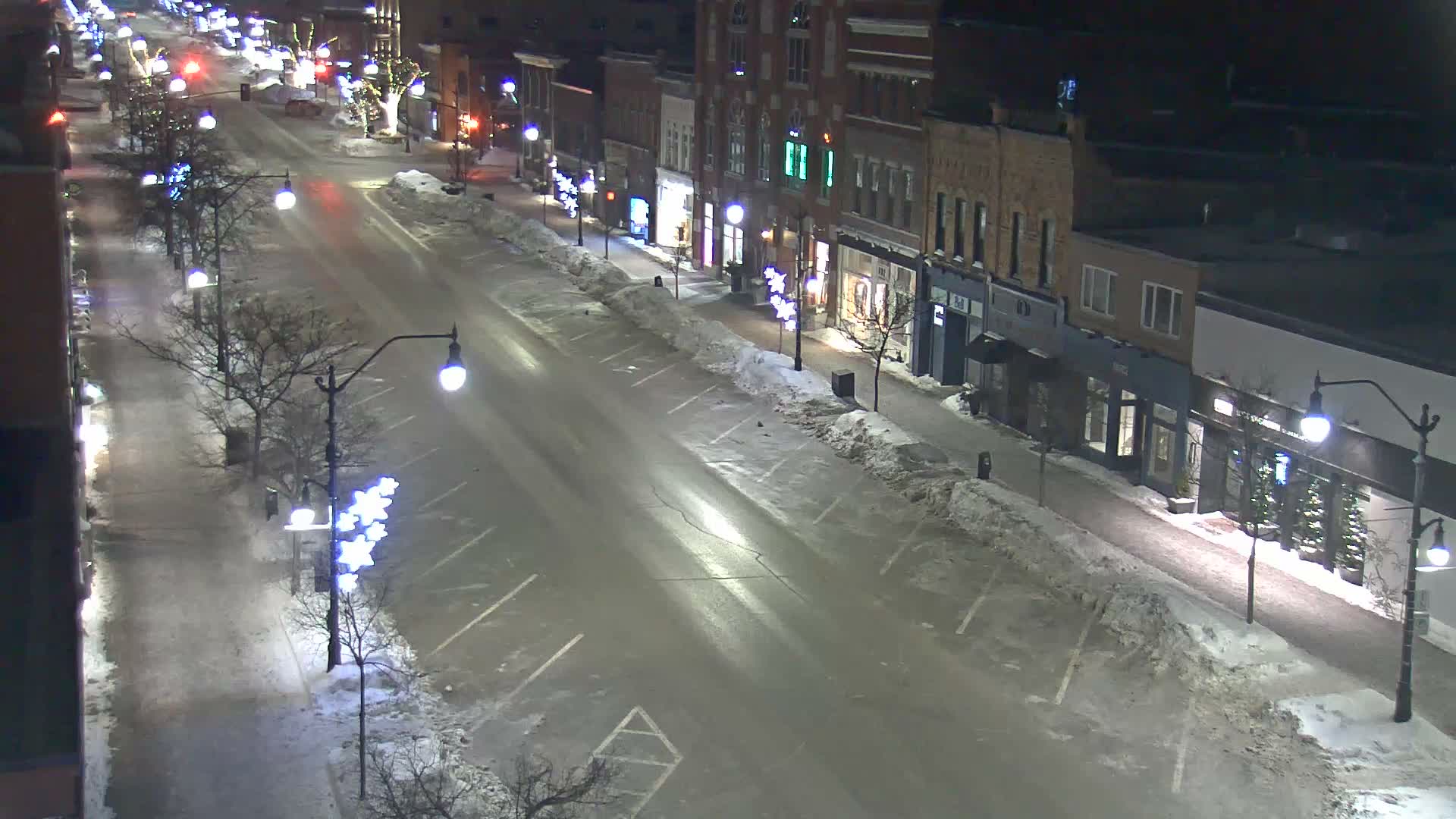 Collingwood Downtown Live Cam - Collingwood , Simcoe, Ontario, Canada