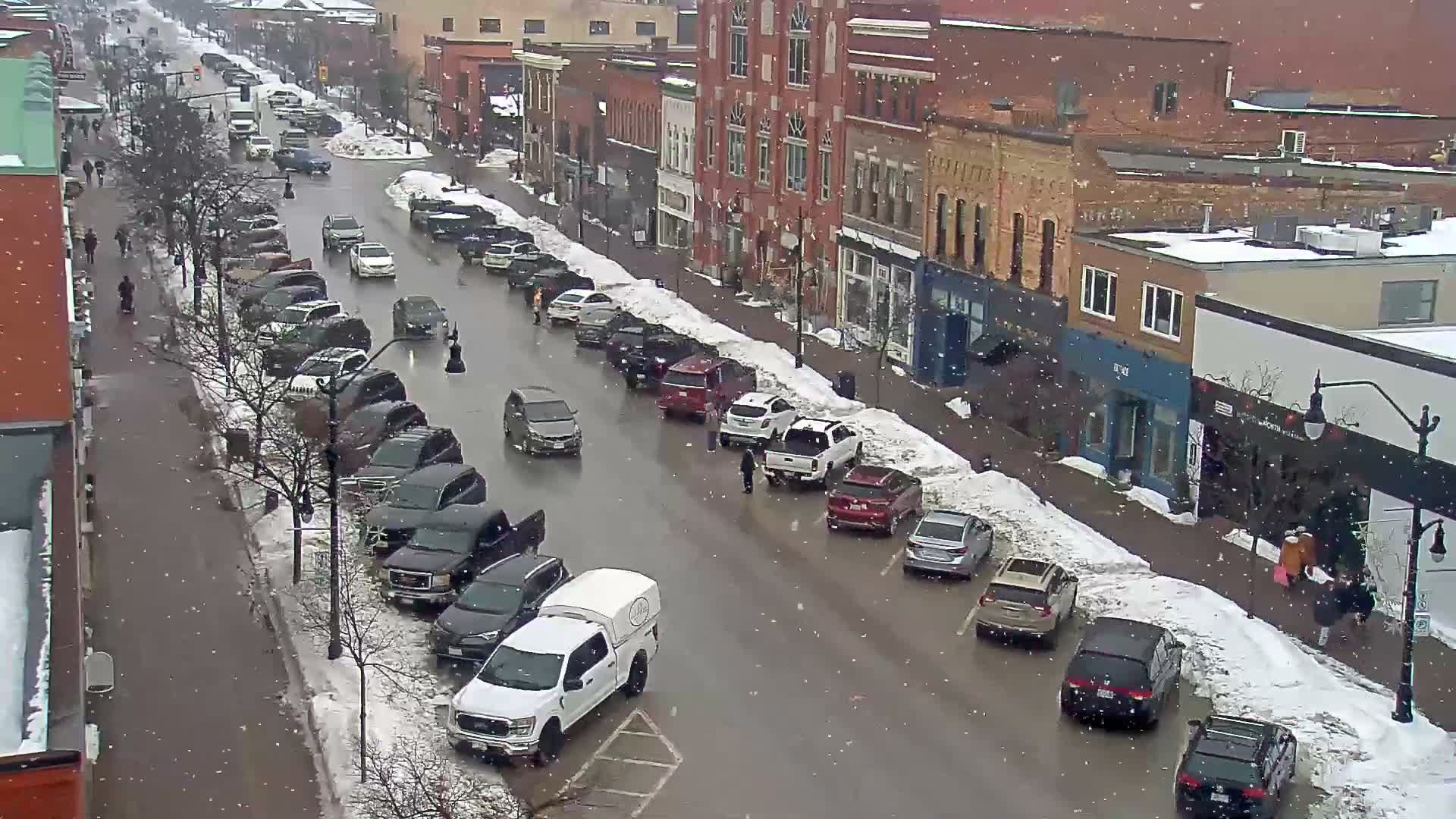 Collingwood Downtown Live Cam - Collingwood , Simcoe, Ontario, Canada