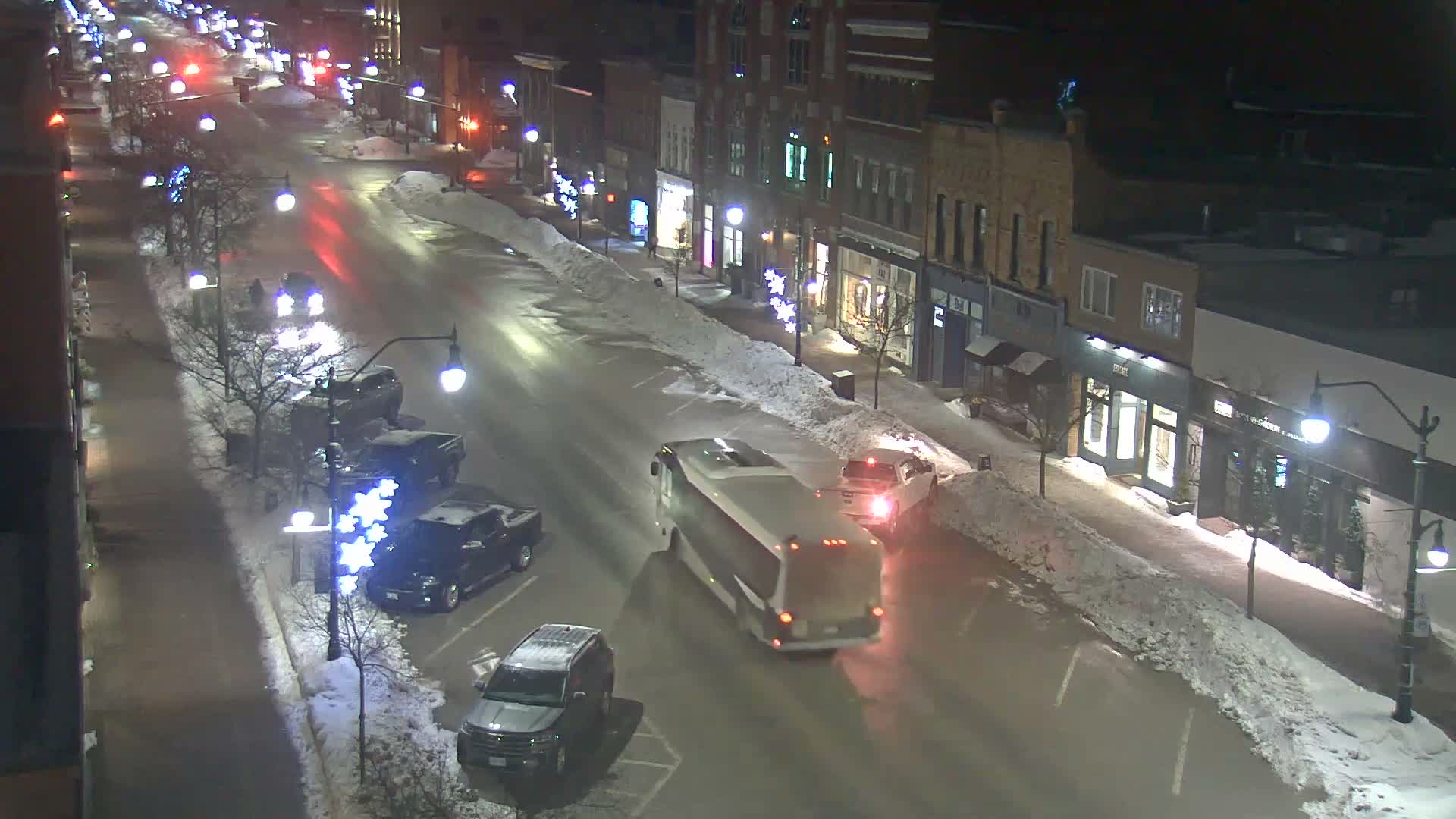Collingwood Downtown Live Cam - Collingwood , Simcoe, Ontario, Canada