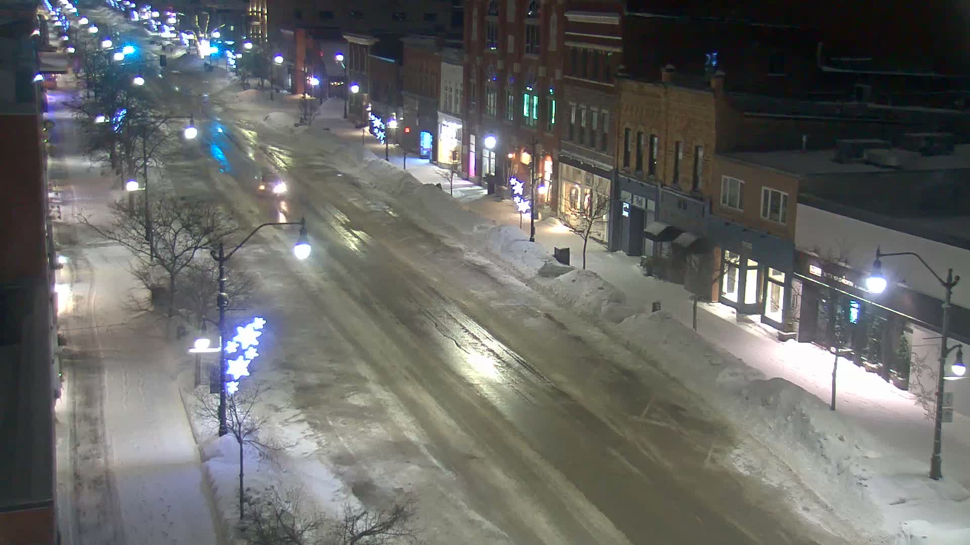 Collingwood Downtown Live Cam - Collingwood , Simcoe, Ontario, Canada