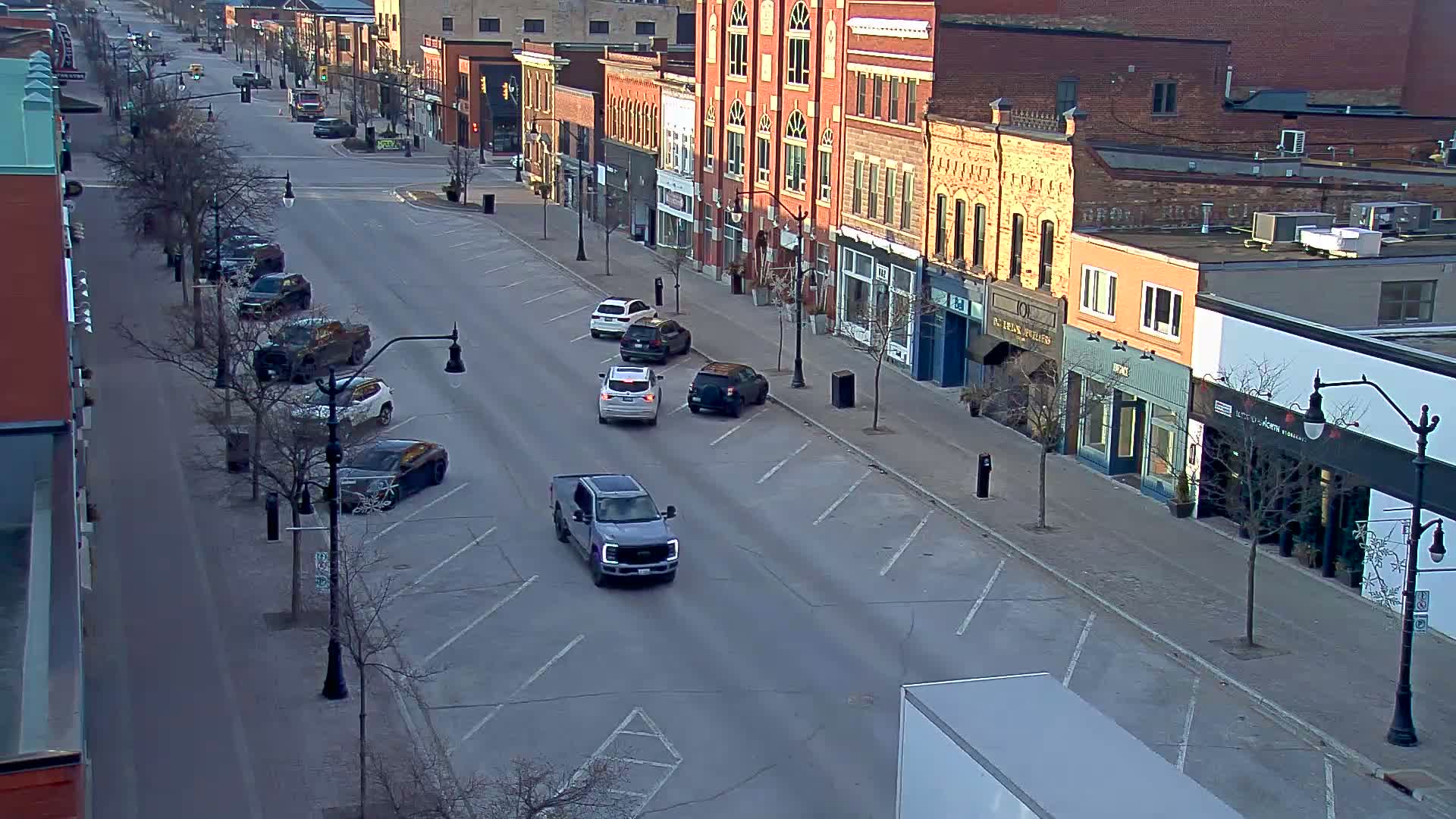 Collingwood Downtown Live Cam - Collingwood , Simcoe, Ontario, Canada