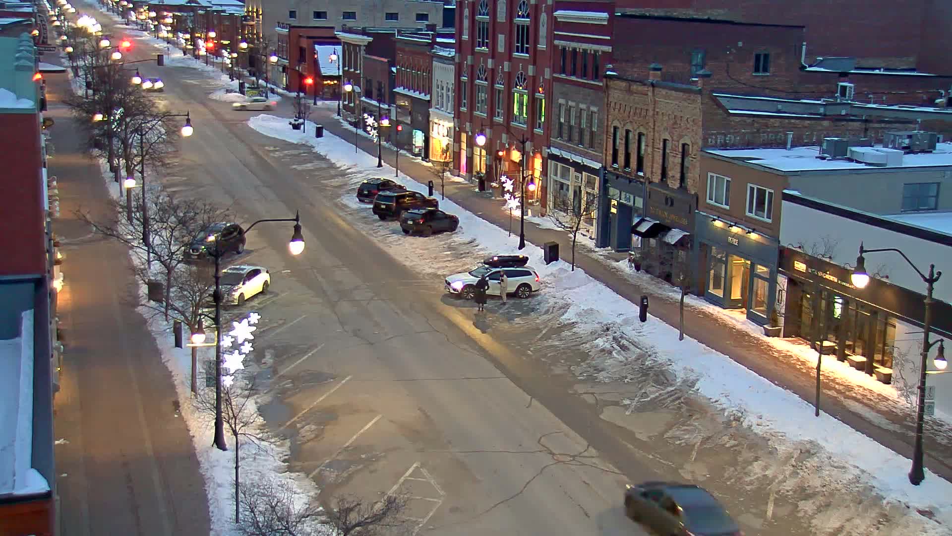Collingwood Downtown Live Cam - Collingwood , Simcoe, Ontario, Canada
