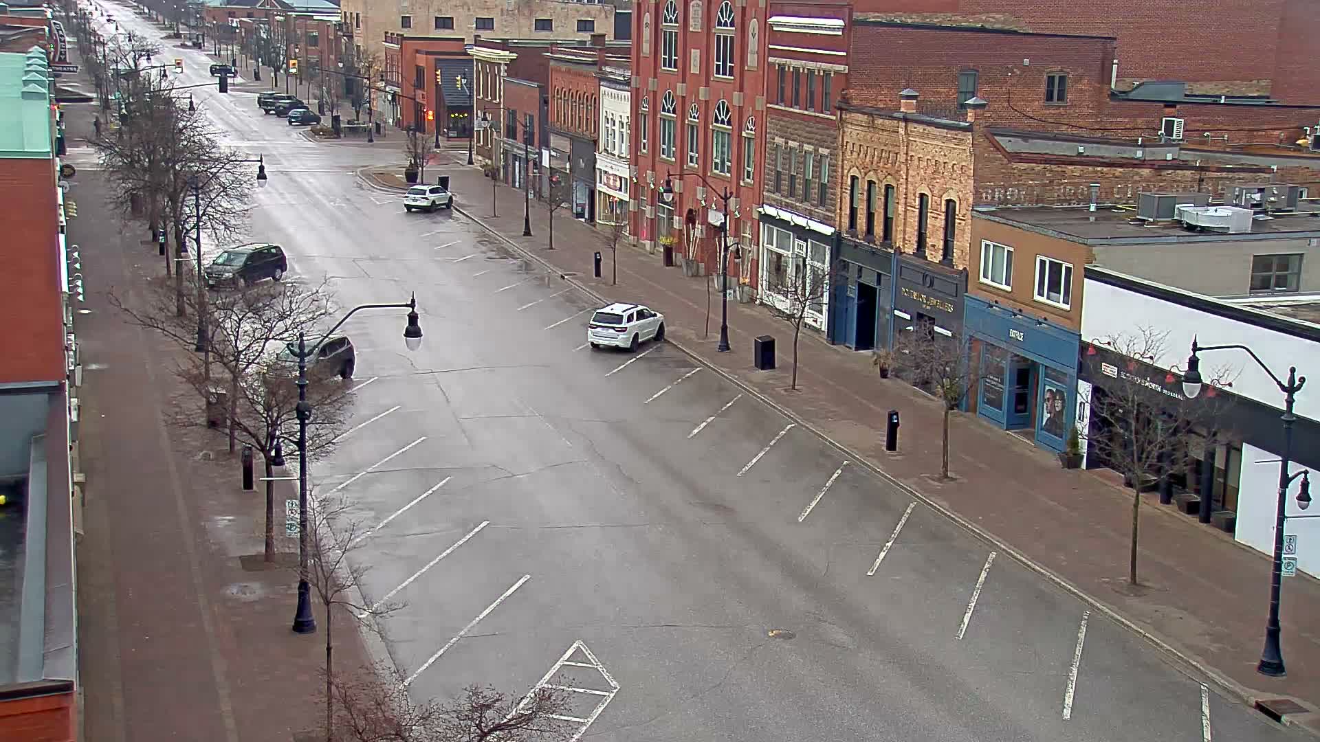 Collingwood Downtown Live Cam - Collingwood , Simcoe, Ontario, Canada