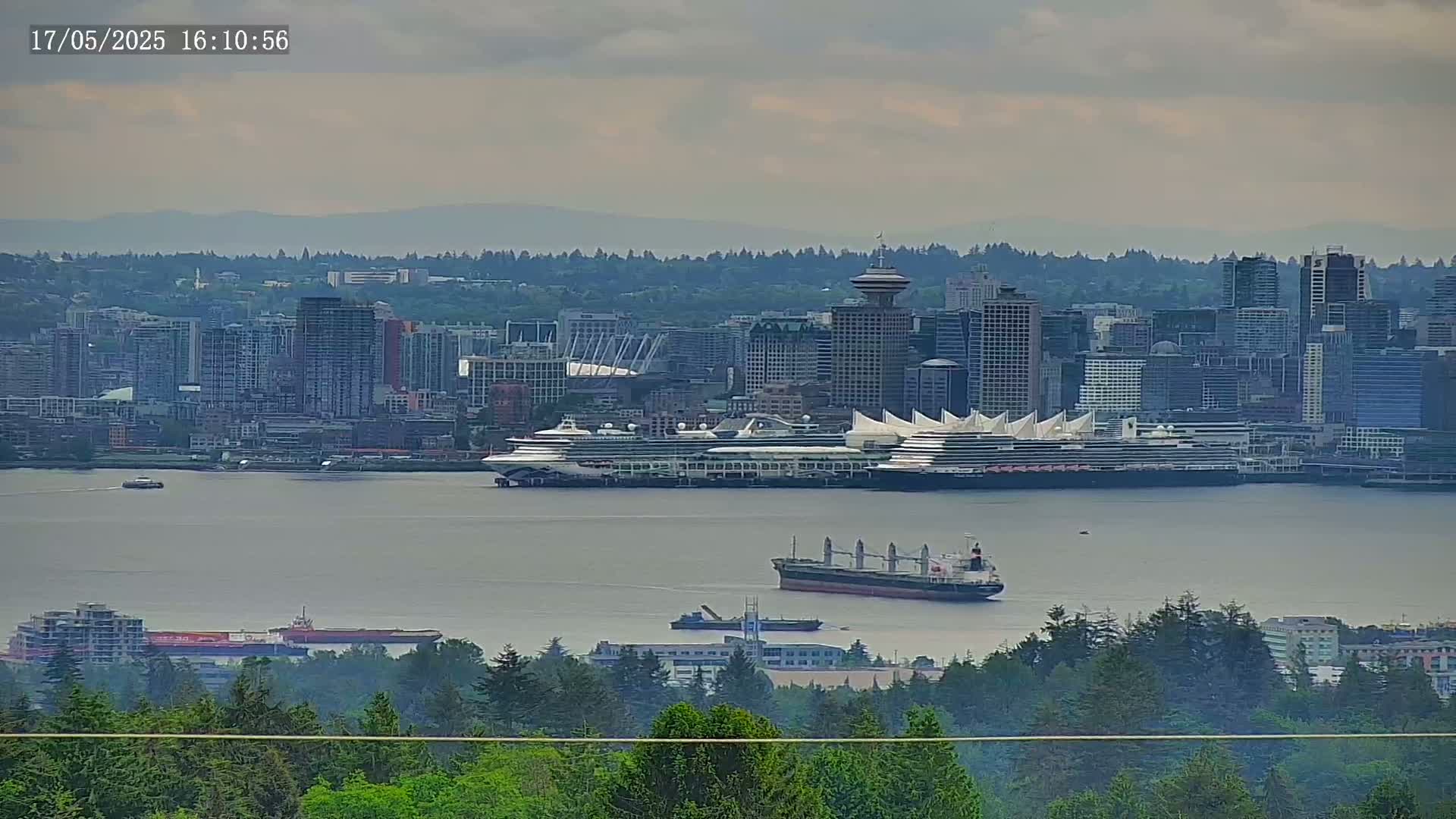Vancouver City Skyline  & Cruise Ship Spotting Live Cam - Vancouver, Metro Vancouver, British Columbia, Canada