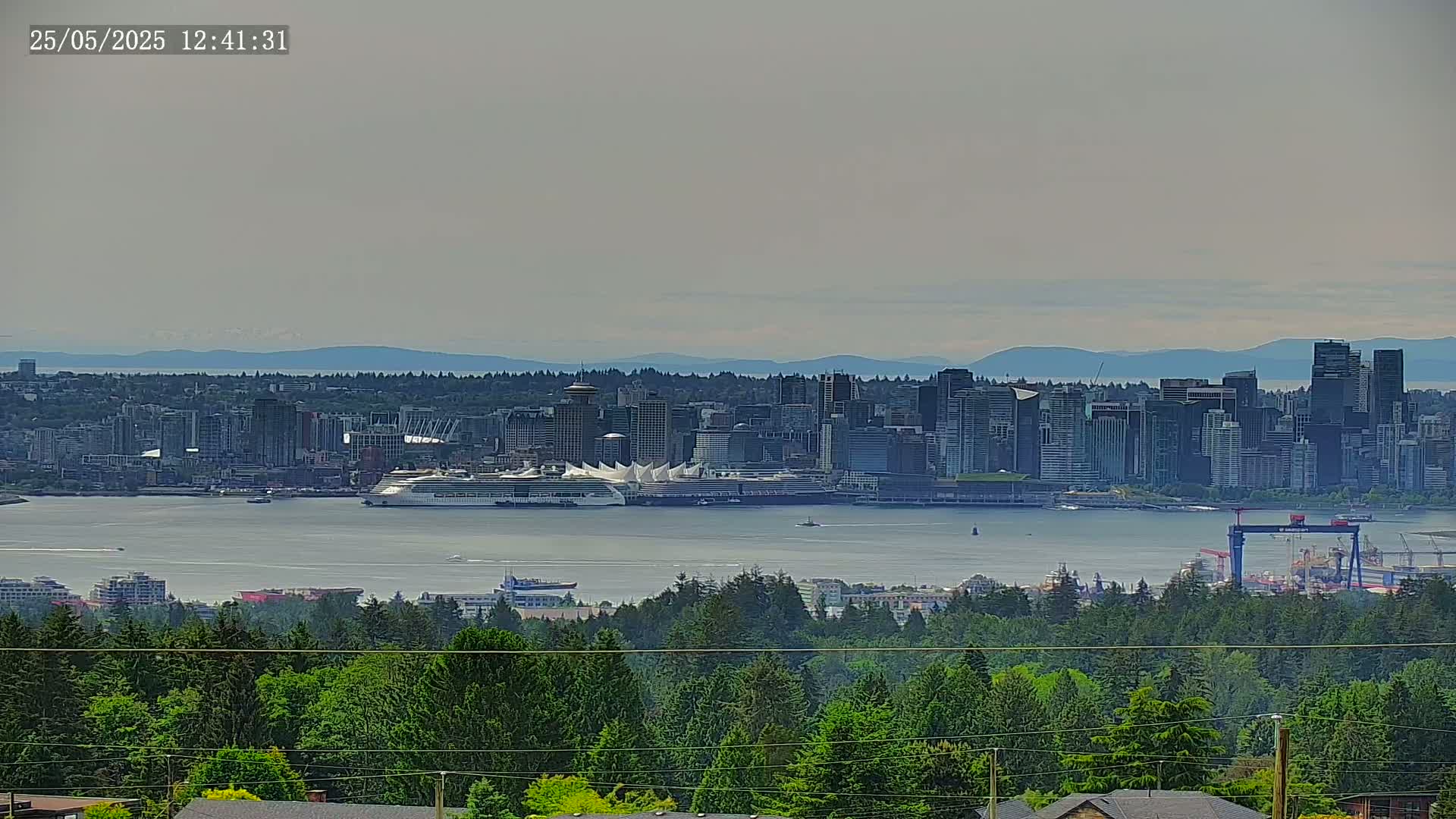 Vancouver City Skyline  & Cruise Ship Spotting Live Cam - Vancouver, Metro Vancouver, British Columbia, Canada