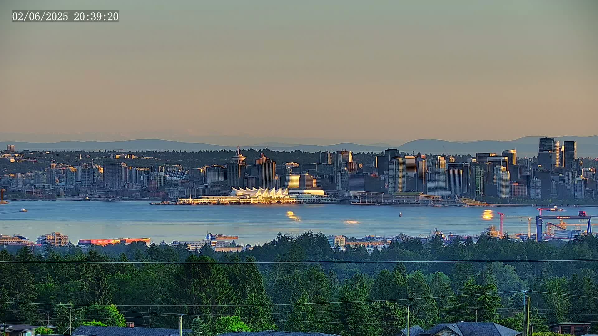 Vancouver City Skyline  & Cruise Ship Spotting Live Cam - Vancouver, Metro Vancouver, British Columbia, Canada
