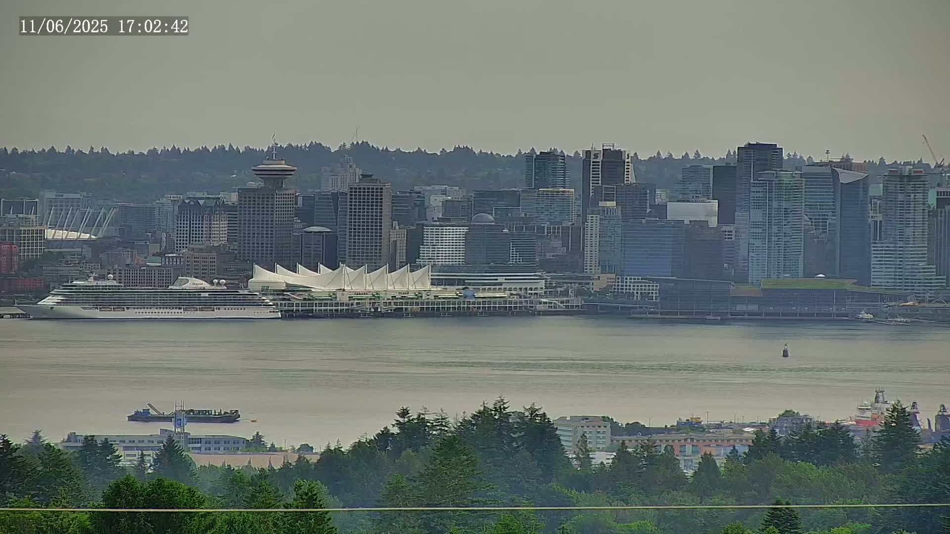 Vancouver City Skyline  & Cruise Ship Spotting Live Cam - Vancouver, Metro Vancouver, British Columbia, Canada