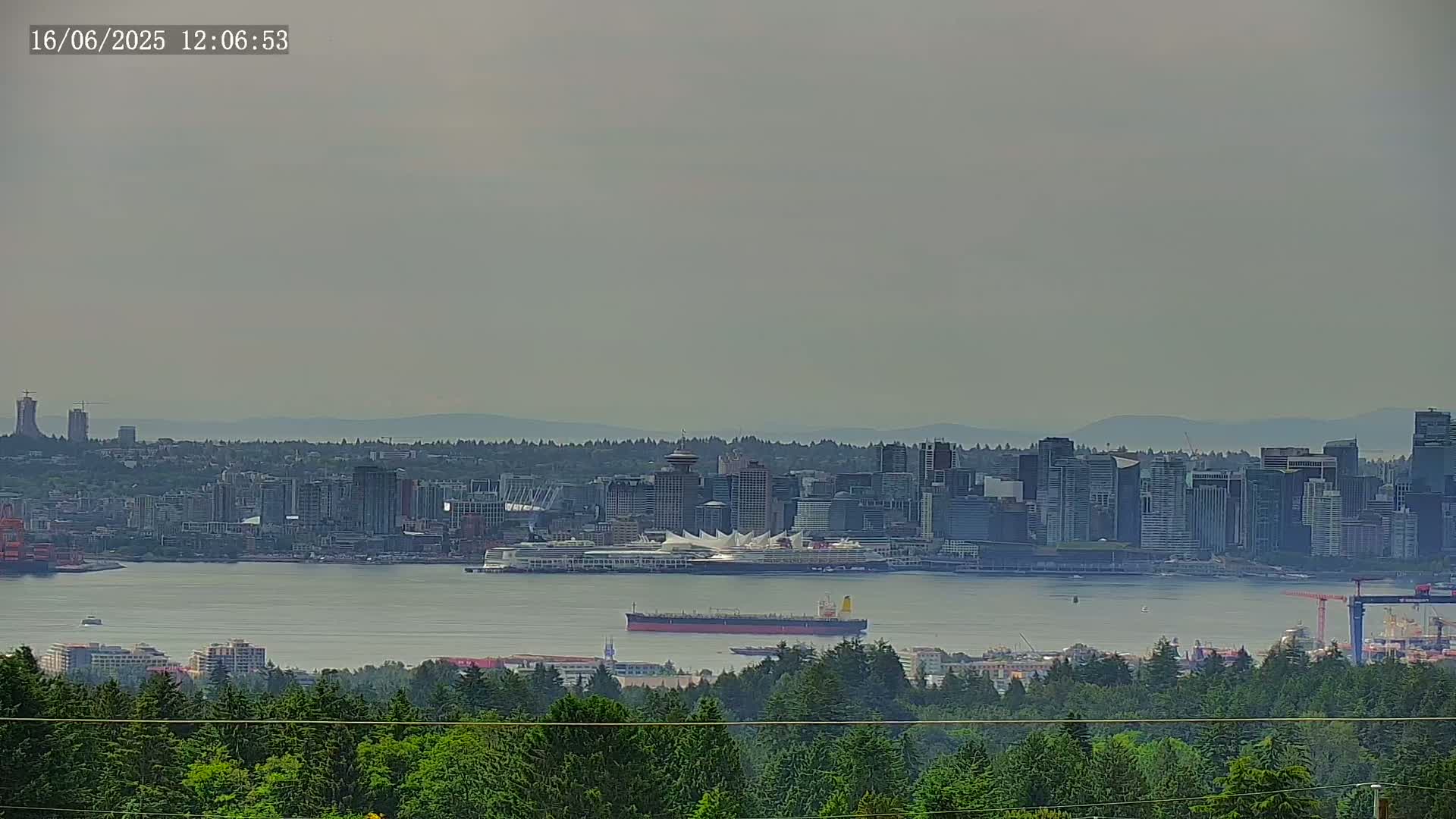 Vancouver City Skyline  & Cruise Ship Spotting Live Cam - Vancouver, Metro Vancouver, British Columbia, Canada
