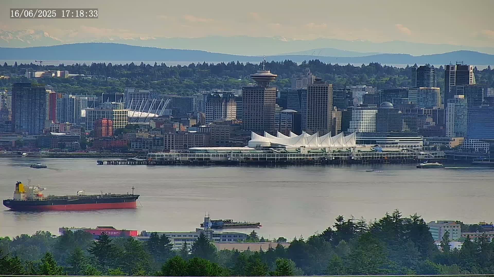 Vancouver City Skyline  & Cruise Ship Spotting Live Cam - Vancouver, Metro Vancouver, British Columbia, Canada