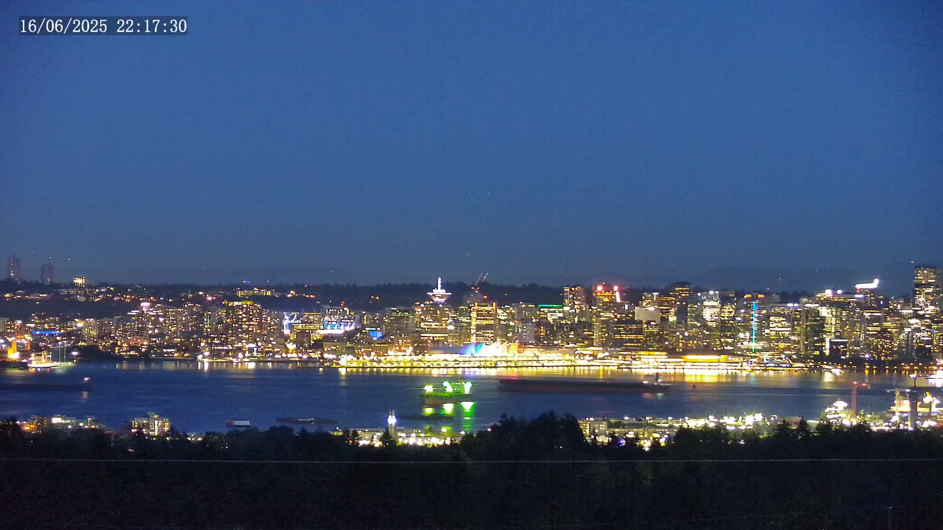 Vancouver City Skyline  & Cruise Ship Spotting Live Cam - Vancouver, Metro Vancouver, British Columbia, Canada