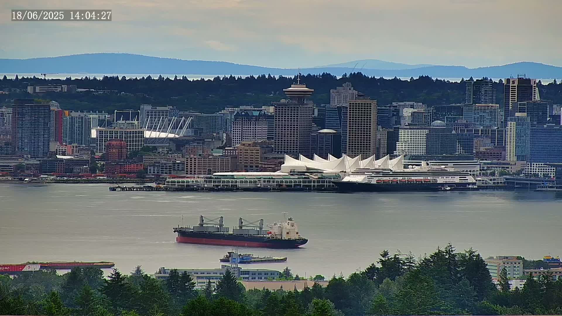 Vancouver City Skyline  & Cruise Ship Spotting Live Cam - Vancouver, Metro Vancouver, British Columbia, Canada