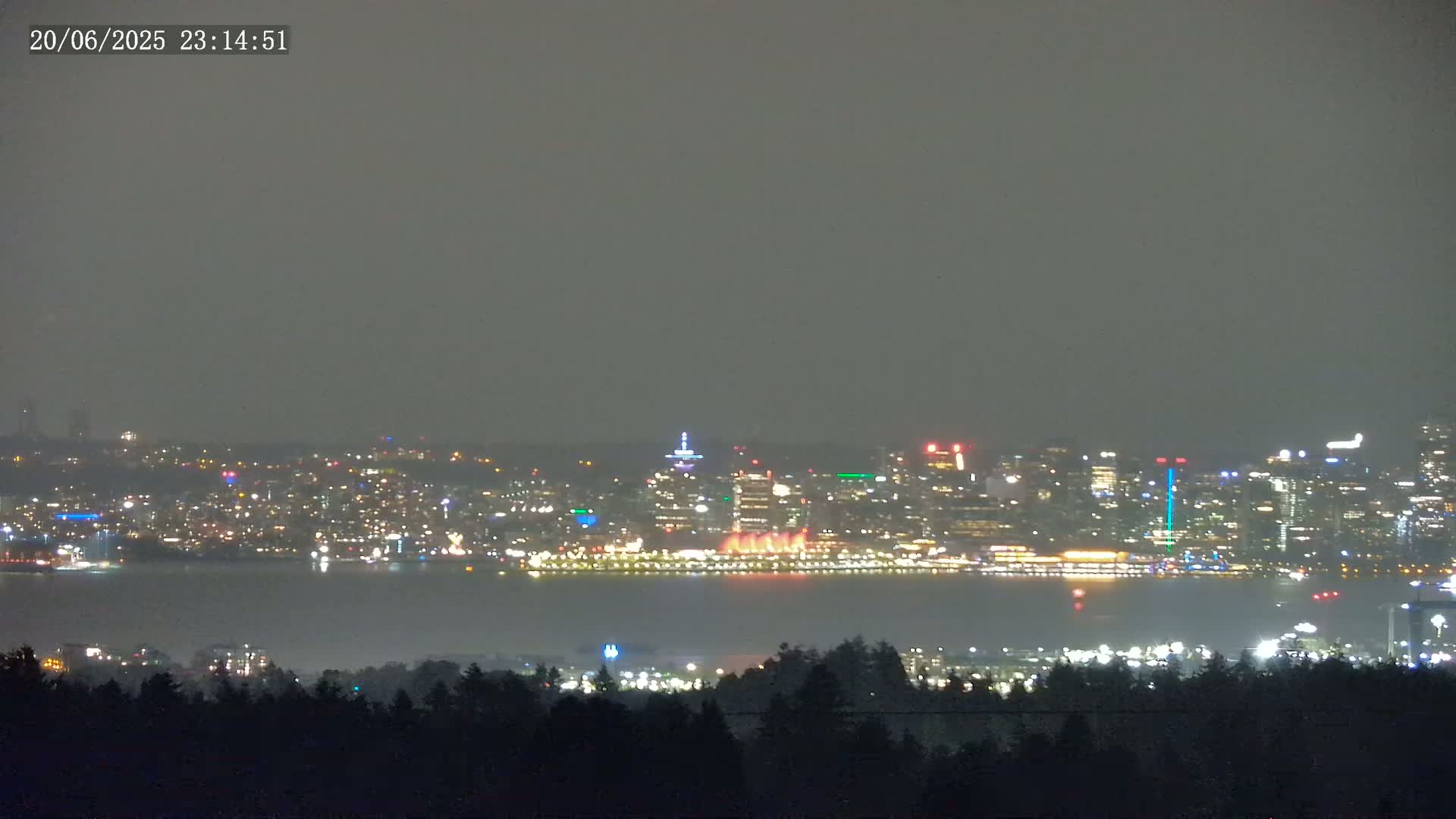 Vancouver City Skyline  & Cruise Ship Spotting Live Cam - Vancouver, Metro Vancouver, British Columbia, Canada