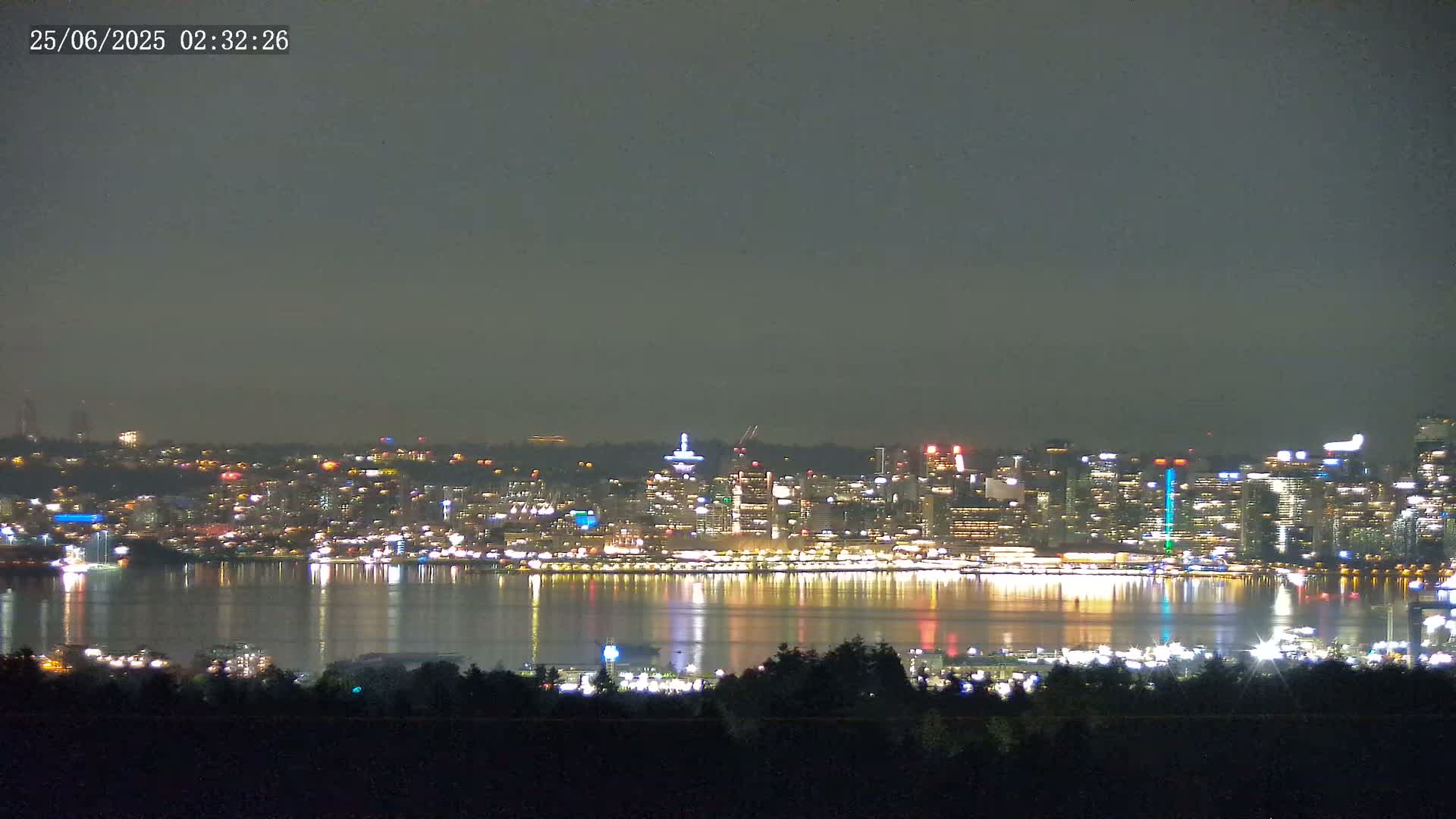 Vancouver City Skyline  & Cruise Ship Spotting Live Cam - Vancouver, Metro Vancouver, British Columbia, Canada