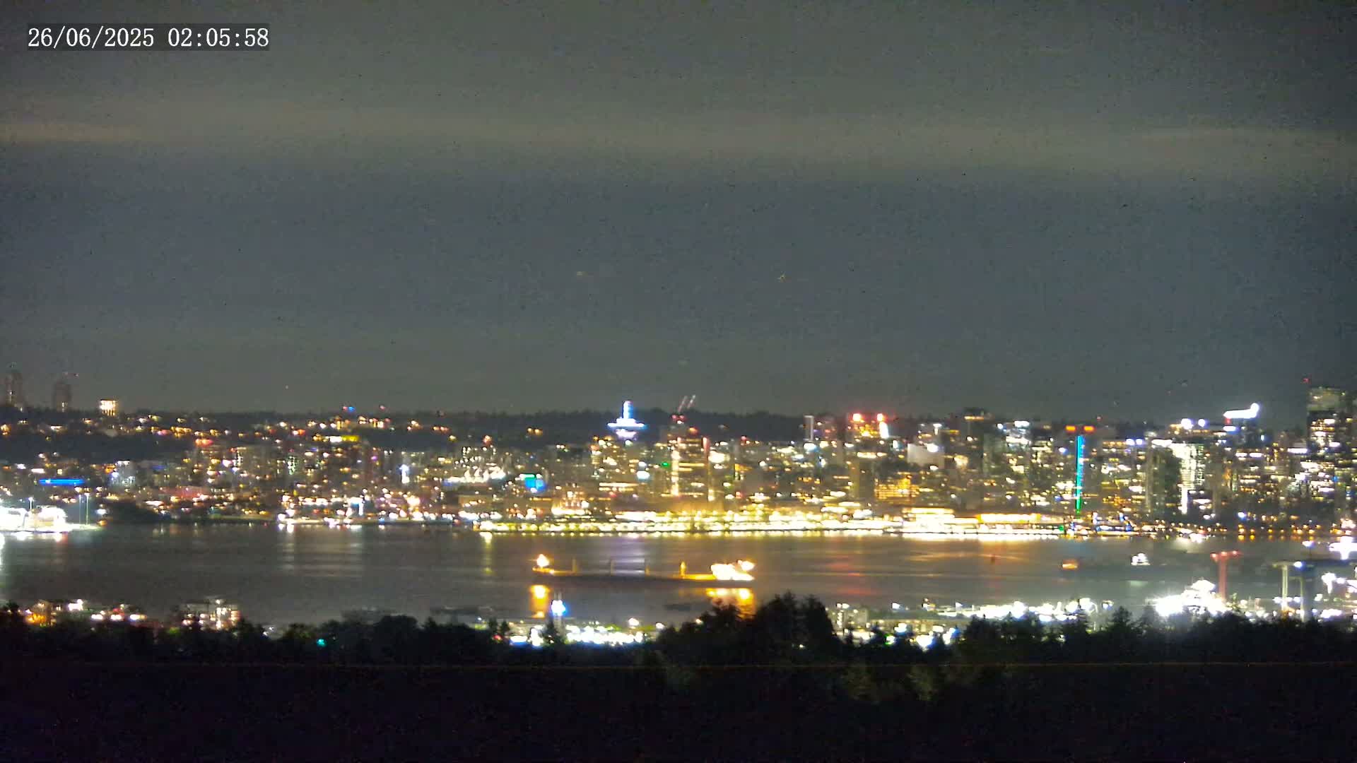 Vancouver City Skyline  & Cruise Ship Spotting Live Cam - Vancouver, Metro Vancouver, British Columbia, Canada
