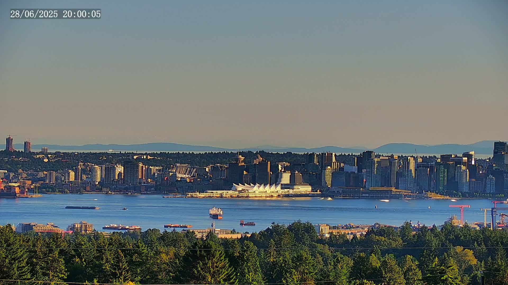 Vancouver City Skyline  & Cruise Ship Spotting Live Cam - Vancouver, Metro Vancouver, British Columbia, Canada
