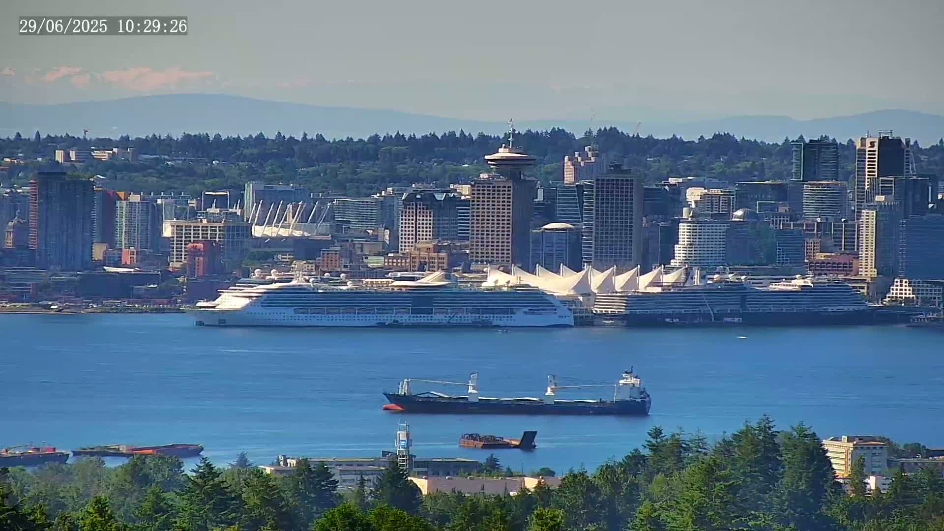 Vancouver City Skyline  & Cruise Ship Spotting Live Cam - Vancouver, Metro Vancouver, British Columbia, Canada
