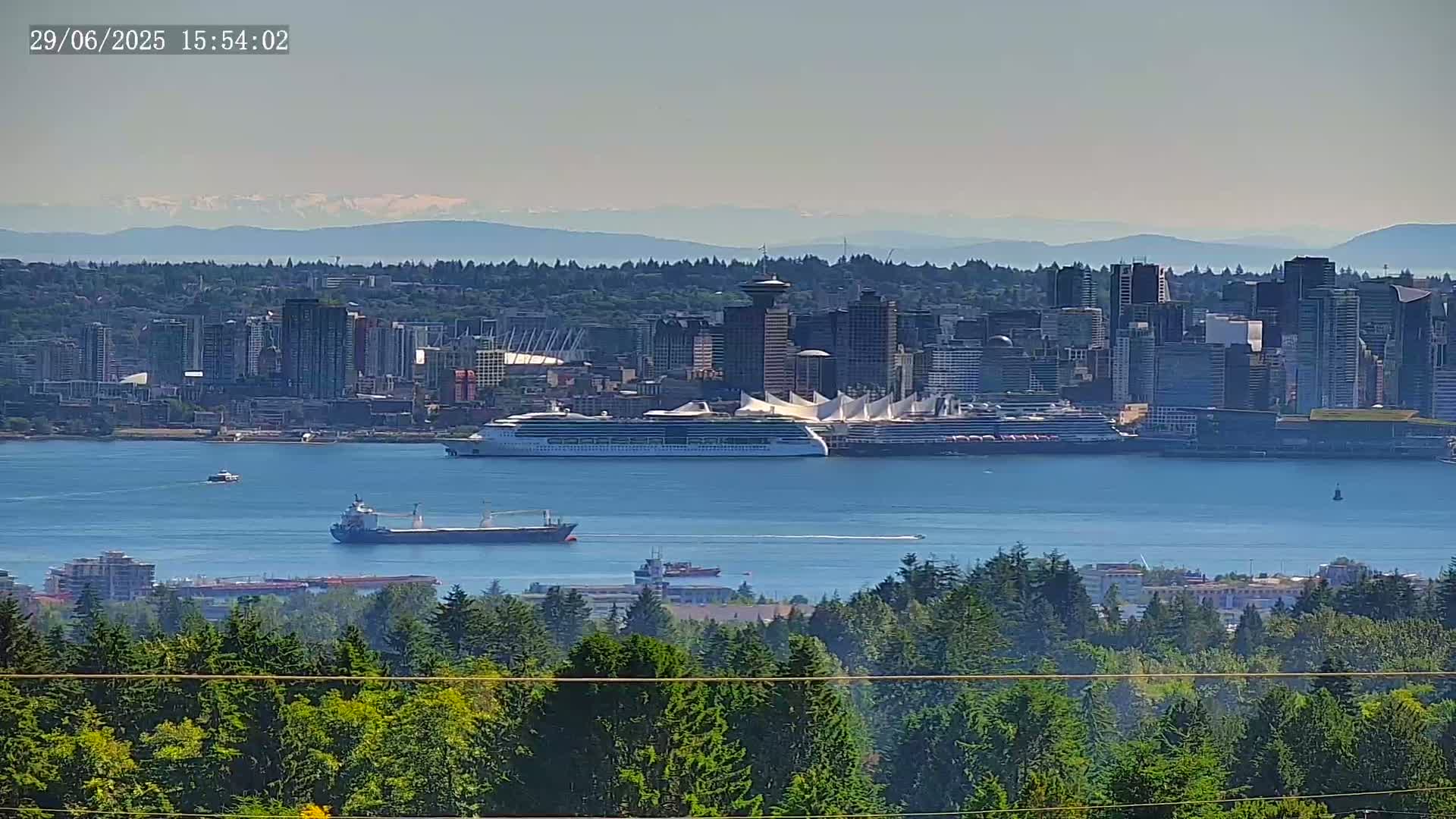 Vancouver City Skyline  & Cruise Ship Spotting Live Cam - Vancouver, Metro Vancouver, British Columbia, Canada