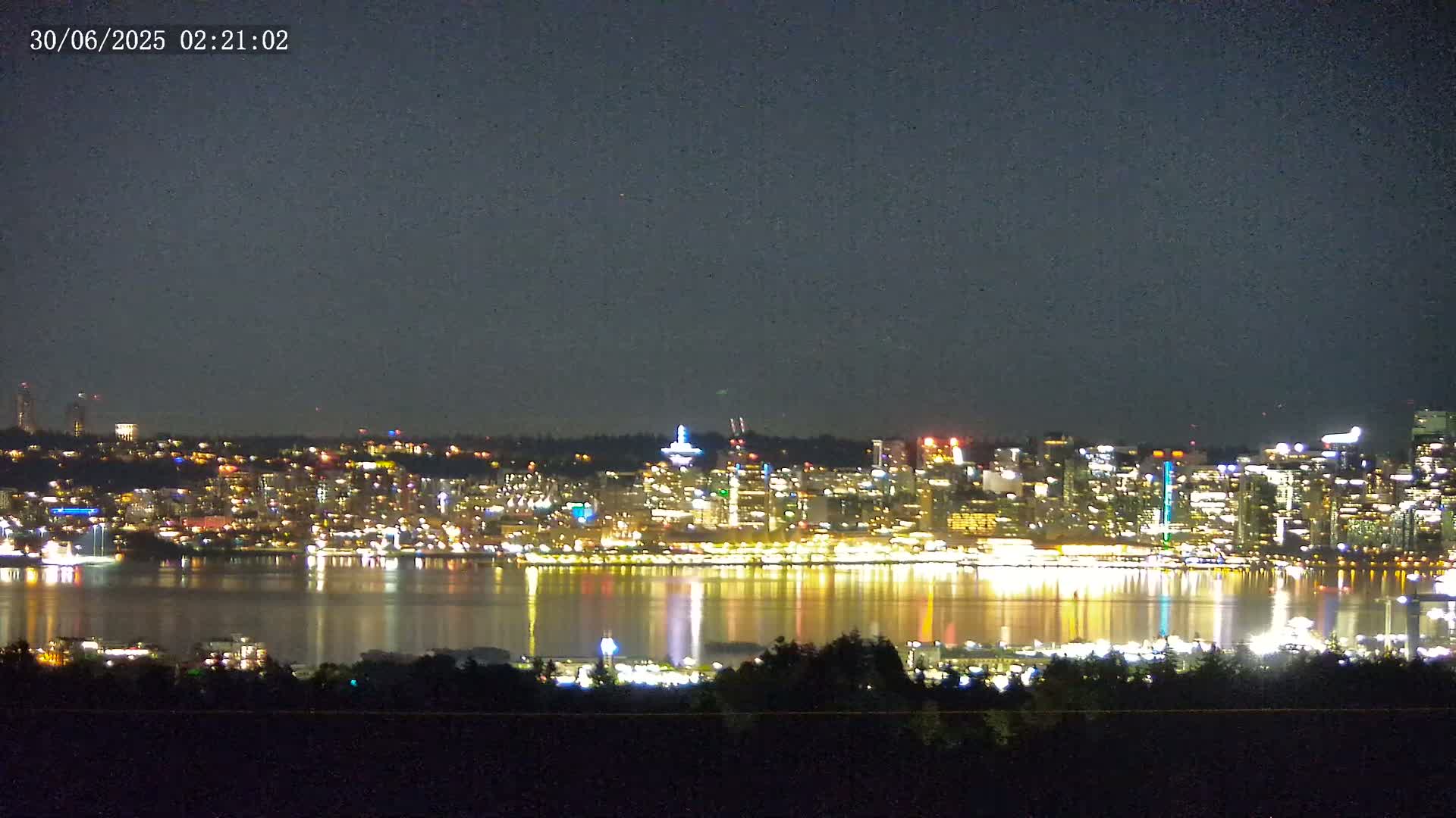 Vancouver City Skyline  & Cruise Ship Spotting Live Cam - Vancouver, Metro Vancouver, British Columbia, Canada
