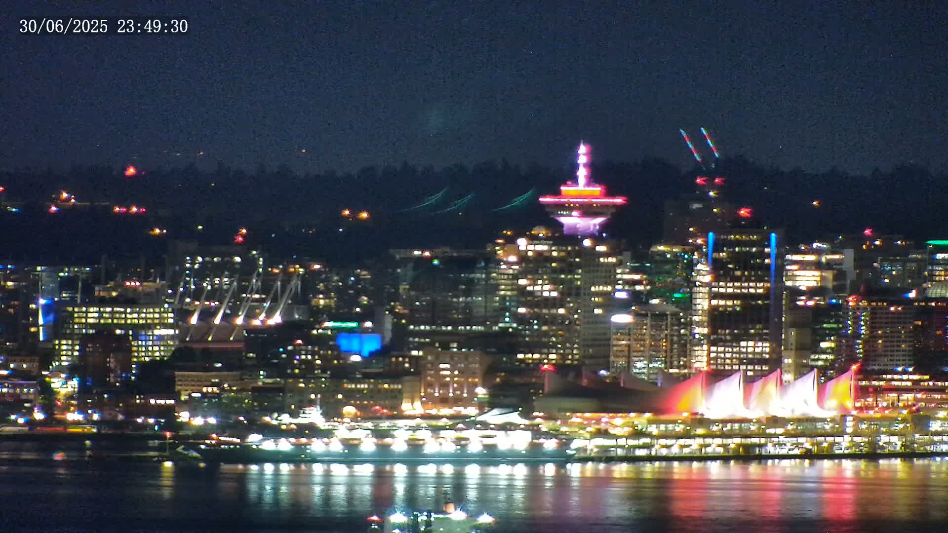 Vancouver City Skyline  & Cruise Ship Spotting Live Cam - Vancouver, Metro Vancouver, British Columbia, Canada