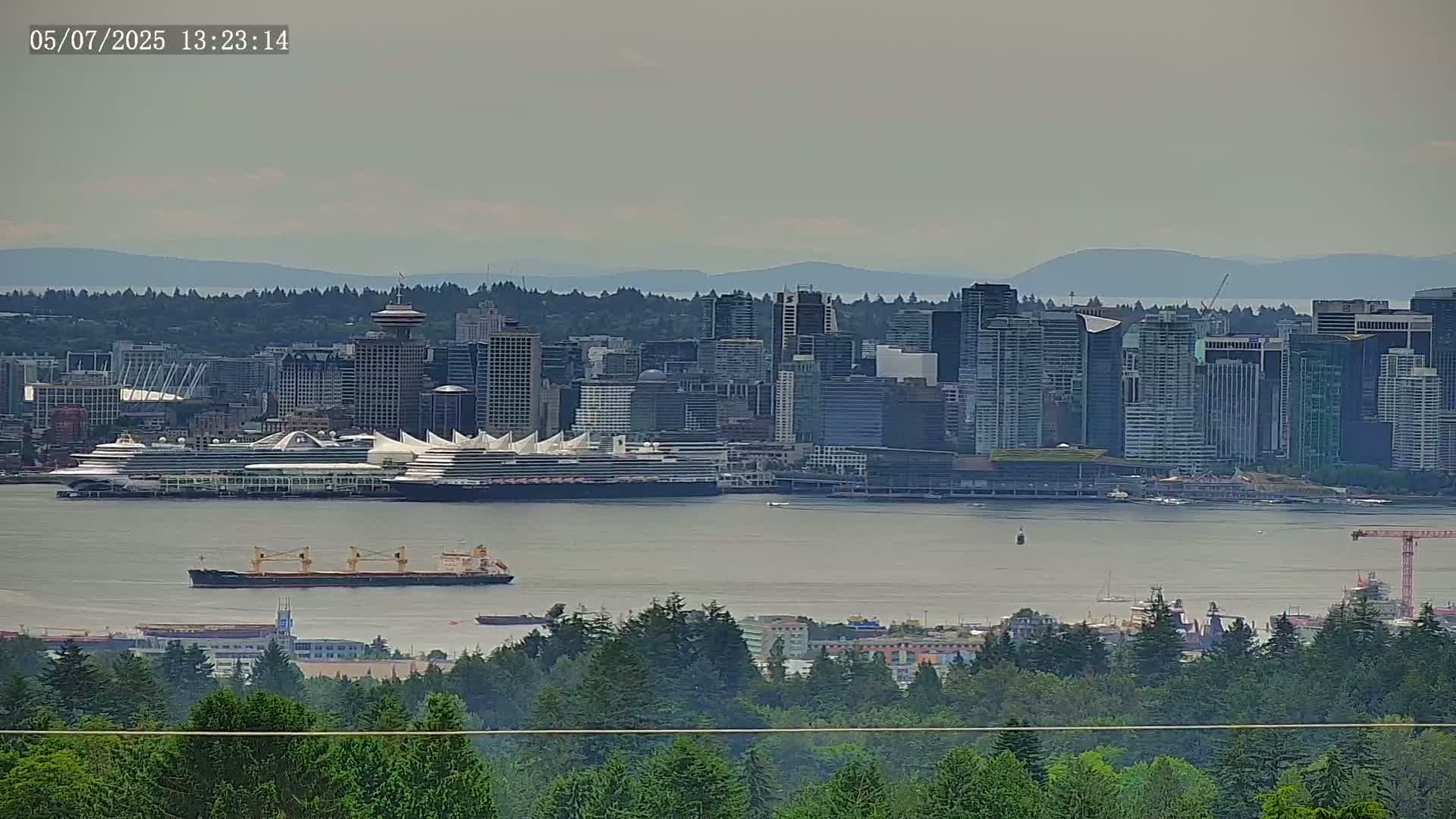 Vancouver City Skyline  & Cruise Ship Spotting Live Cam - Vancouver, Metro Vancouver, British Columbia, Canada