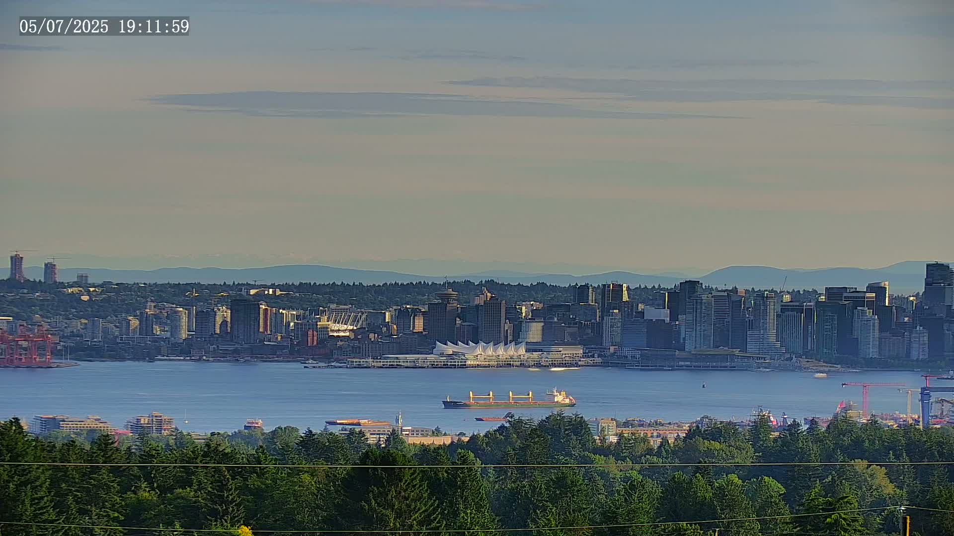 Vancouver City Skyline  & Cruise Ship Spotting Live Cam - Vancouver, Metro Vancouver, British Columbia, Canada