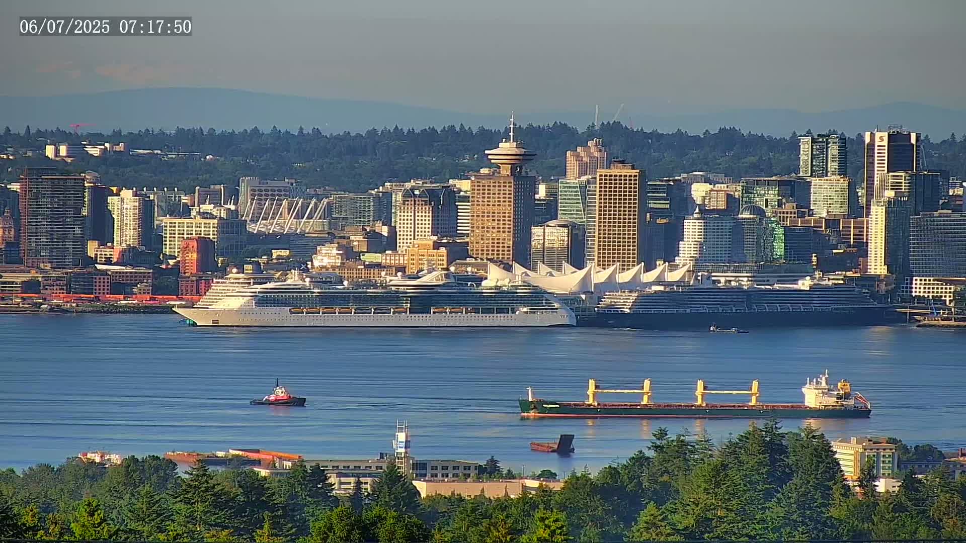 Vancouver City Skyline  & Cruise Ship Spotting Live Cam - Vancouver, Metro Vancouver, British Columbia, Canada