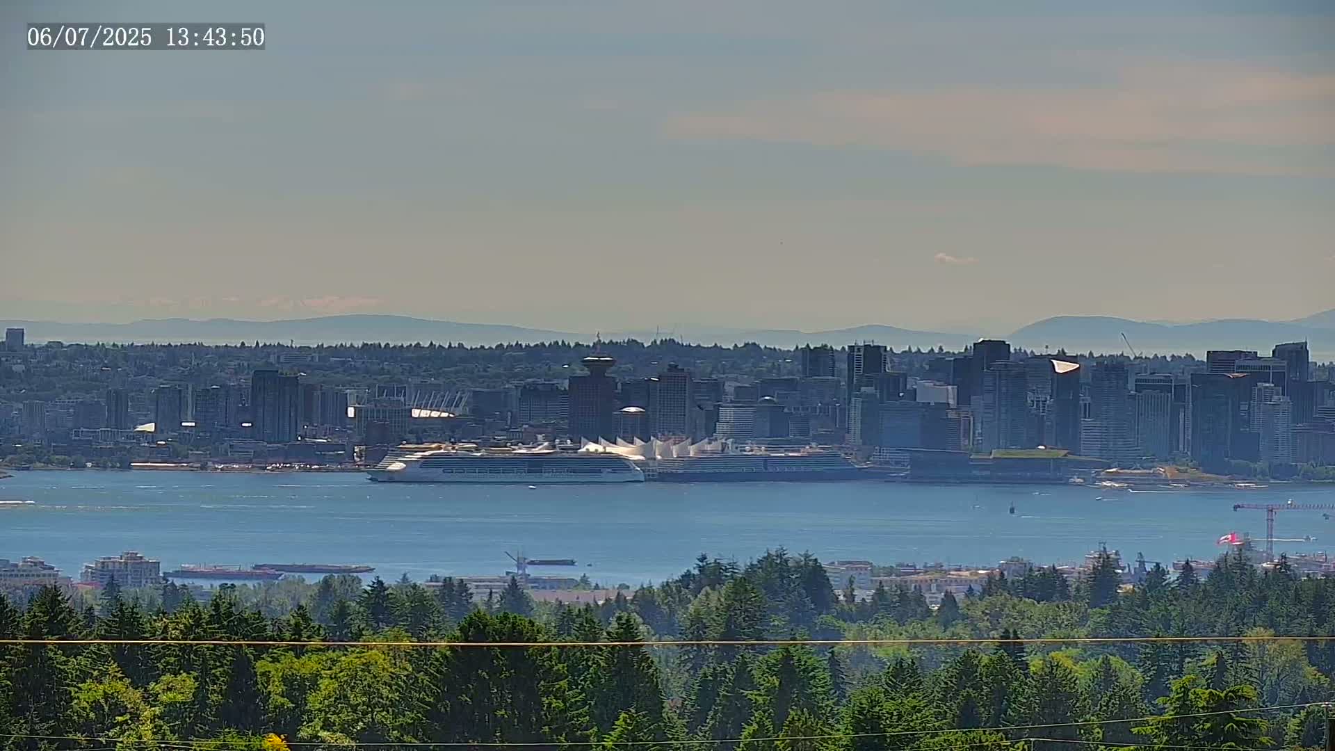 Vancouver City Skyline  & Cruise Ship Spotting Live Cam - Vancouver, Metro Vancouver, British Columbia, Canada