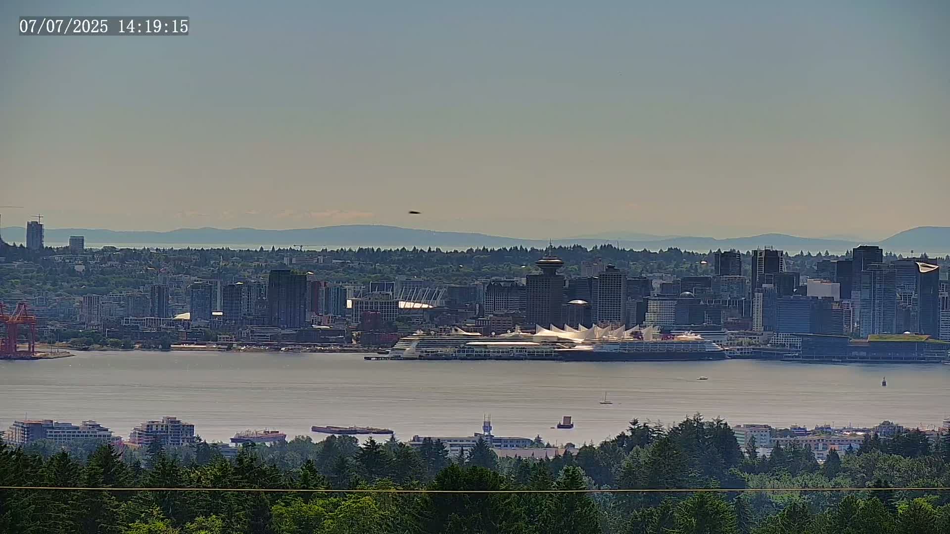 Vancouver City Skyline  & Cruise Ship Spotting Live Cam - Vancouver, Metro Vancouver, British Columbia, Canada
