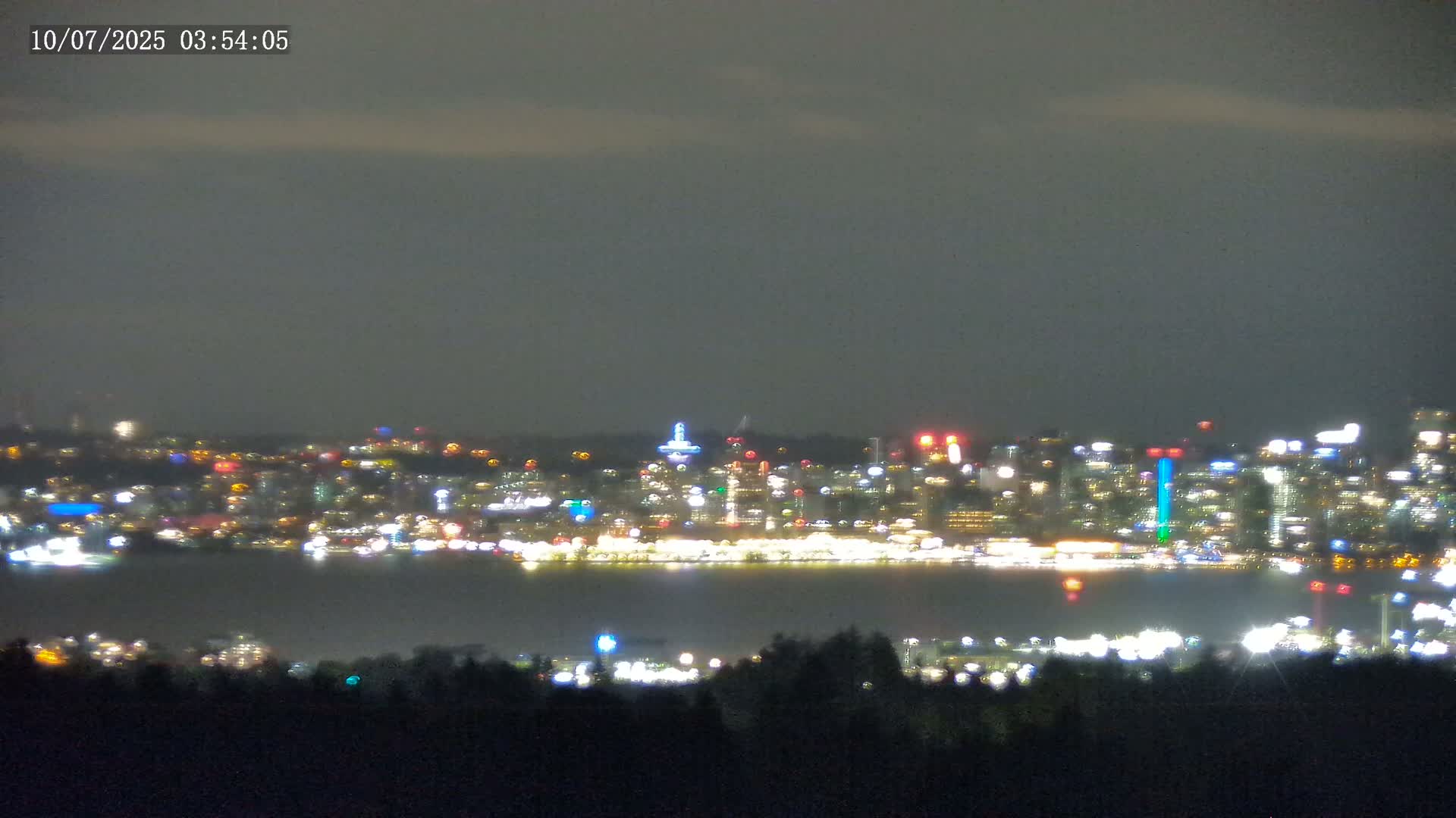 Vancouver City Skyline  & Cruise Ship Spotting Live Cam - Vancouver, Metro Vancouver, British Columbia, Canada