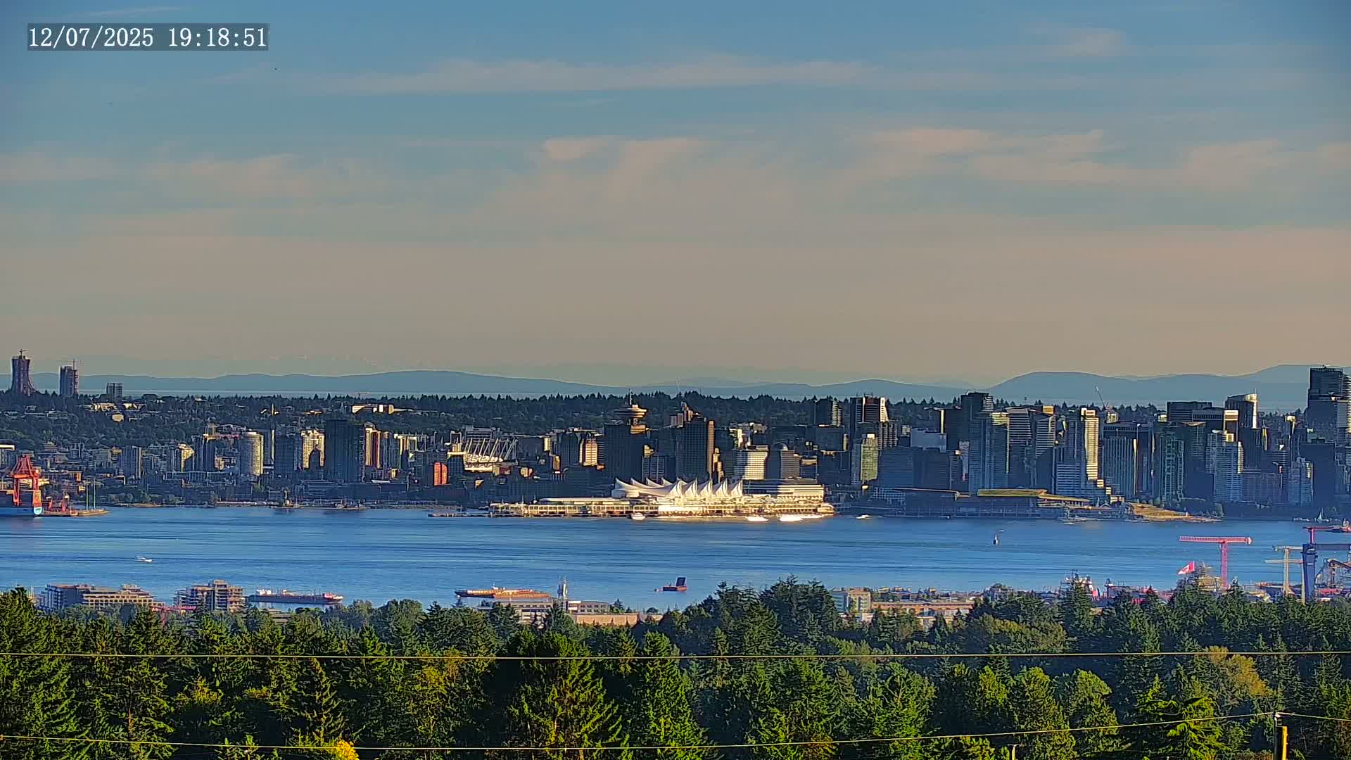 Vancouver City Skyline  & Cruise Ship Spotting Live Cam - Vancouver, Metro Vancouver, British Columbia, Canada
