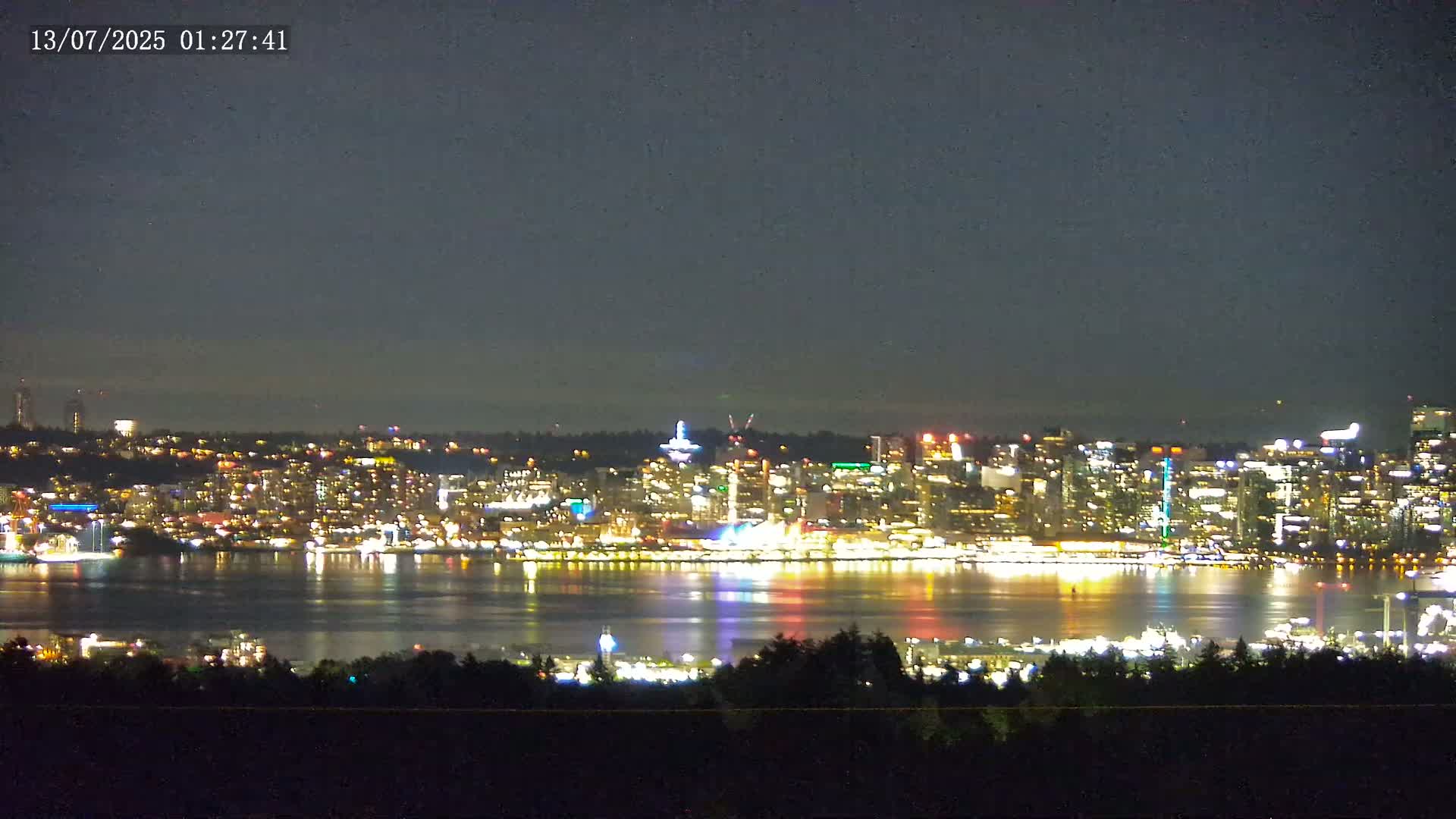 Vancouver City Skyline  & Cruise Ship Spotting Live Cam - Vancouver, Metro Vancouver, British Columbia, Canada