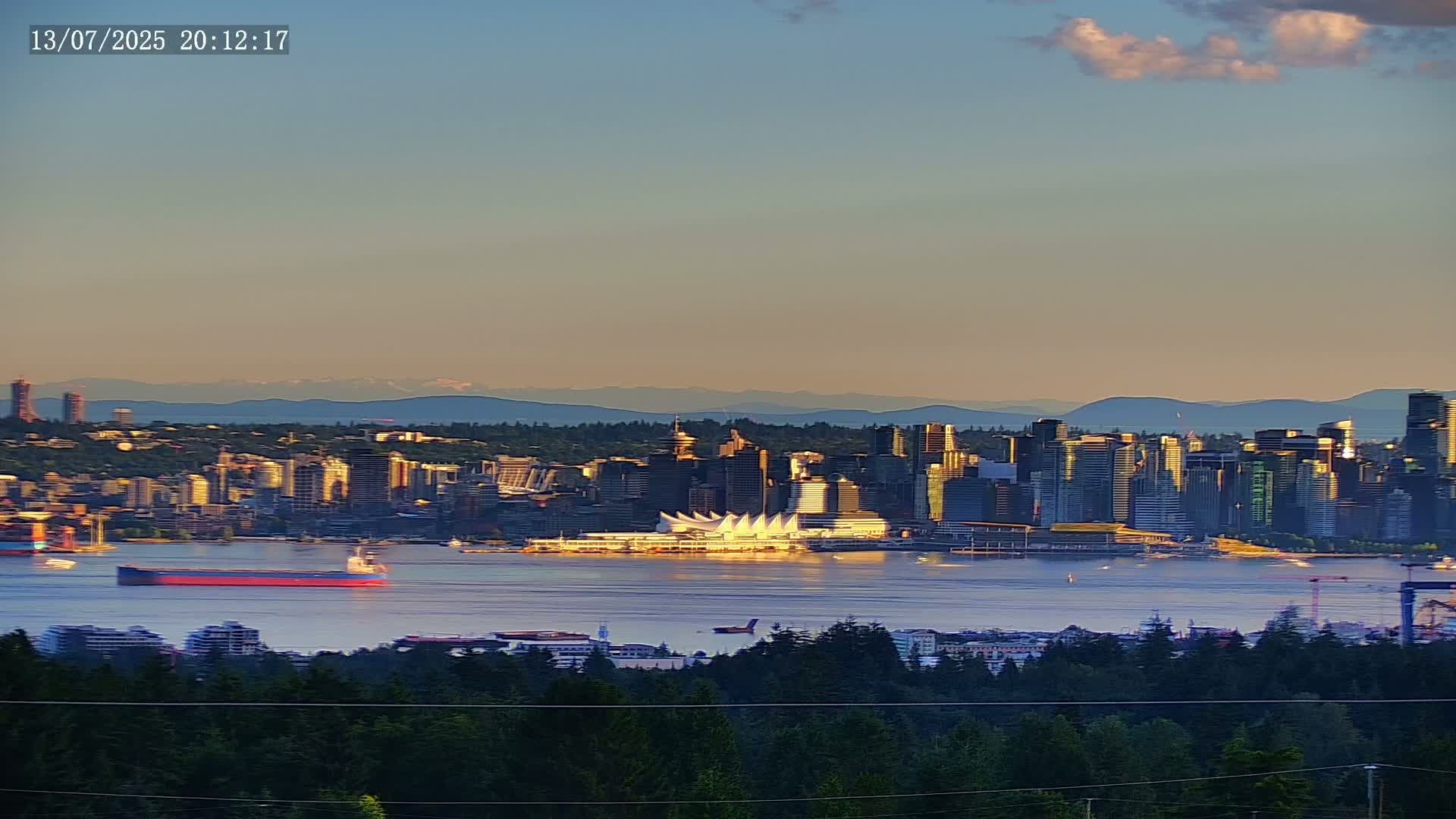 Vancouver City Skyline  & Cruise Ship Spotting Live Cam - Vancouver, Metro Vancouver, British Columbia, Canada