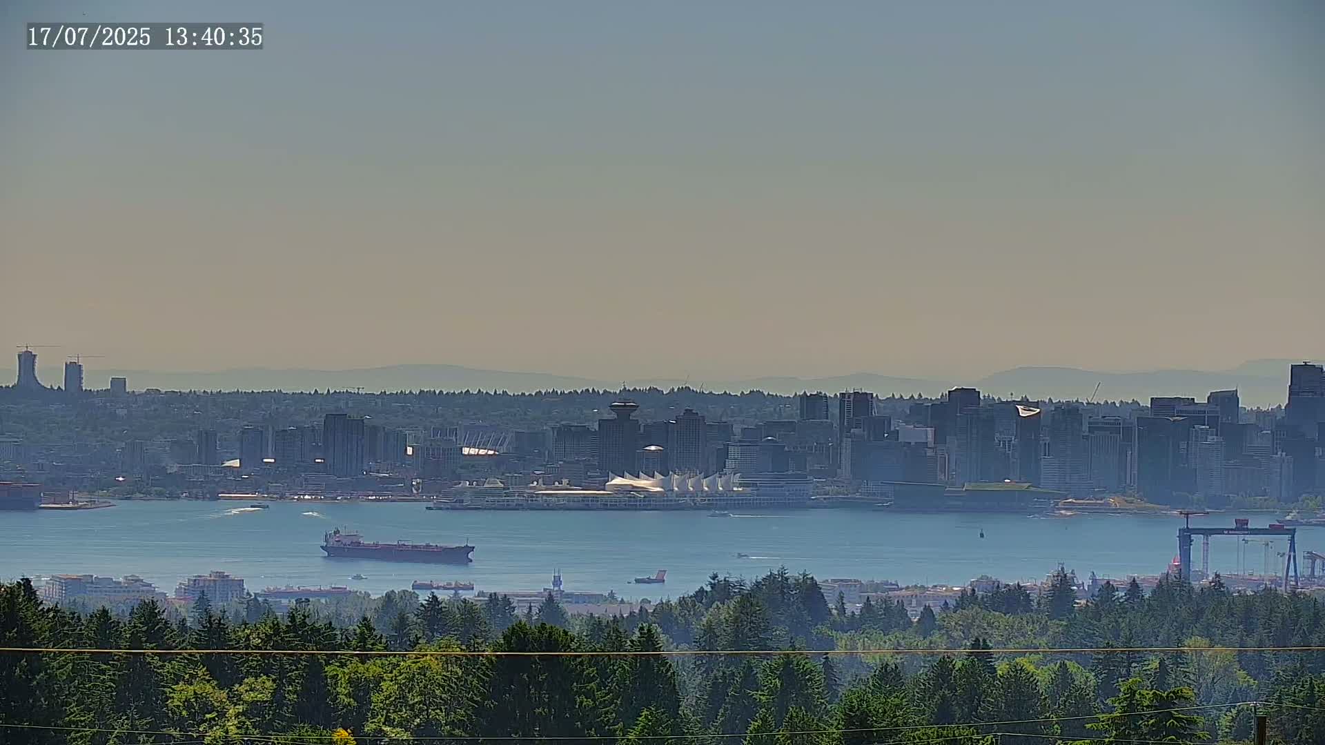 Vancouver City Skyline  & Cruise Ship Spotting Live Cam - Vancouver, Metro Vancouver, British Columbia, Canada