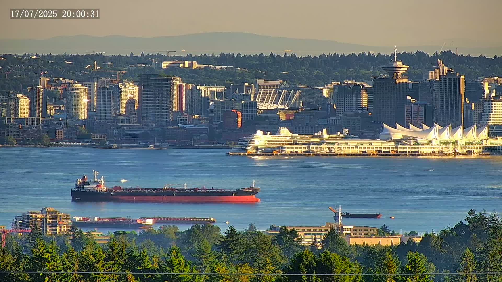 Vancouver City Skyline  & Cruise Ship Spotting Live Cam - Vancouver, Metro Vancouver, British Columbia, Canada