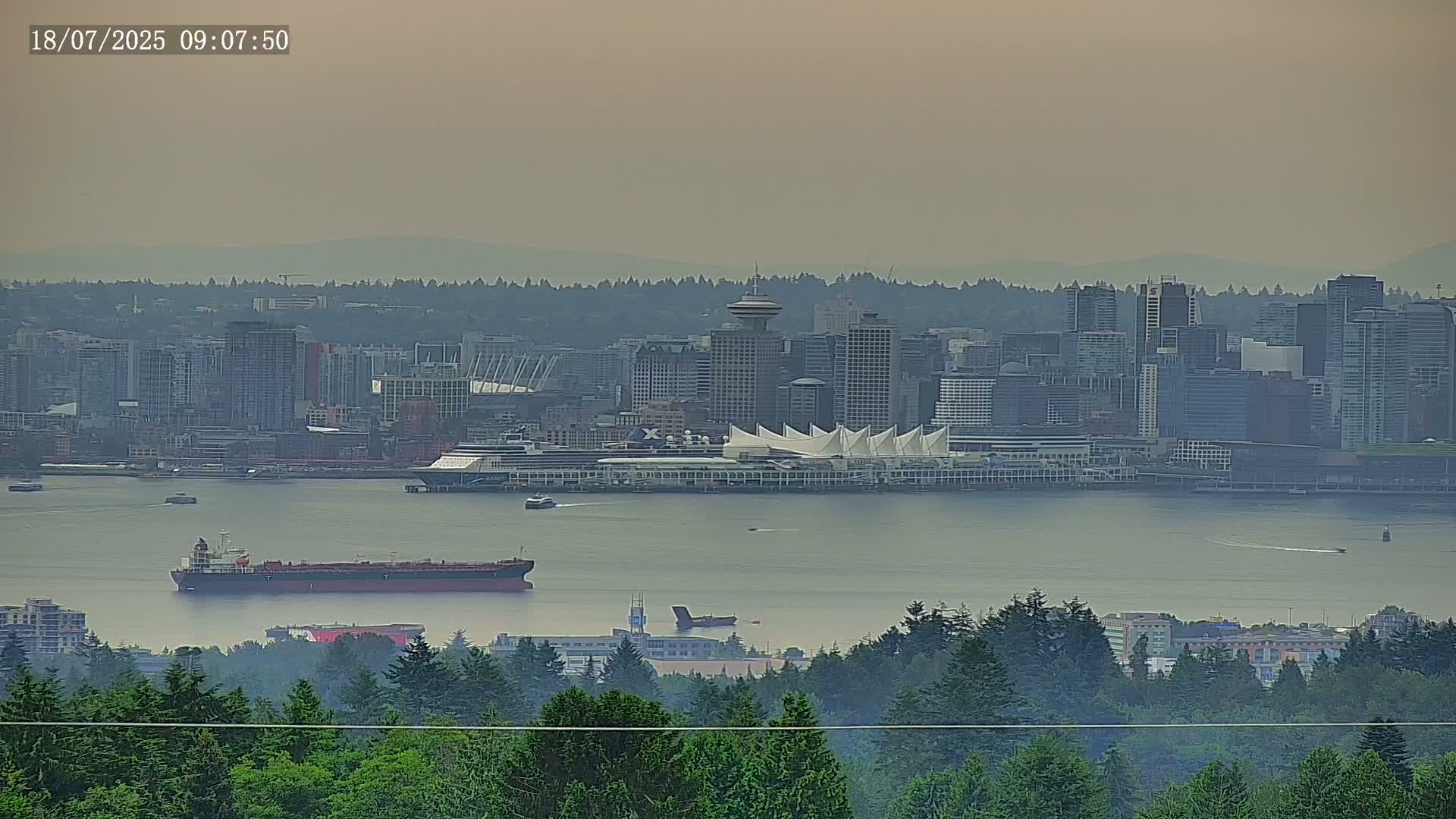 Vancouver City Skyline  & Cruise Ship Spotting Live Cam - Vancouver, Metro Vancouver, British Columbia, Canada