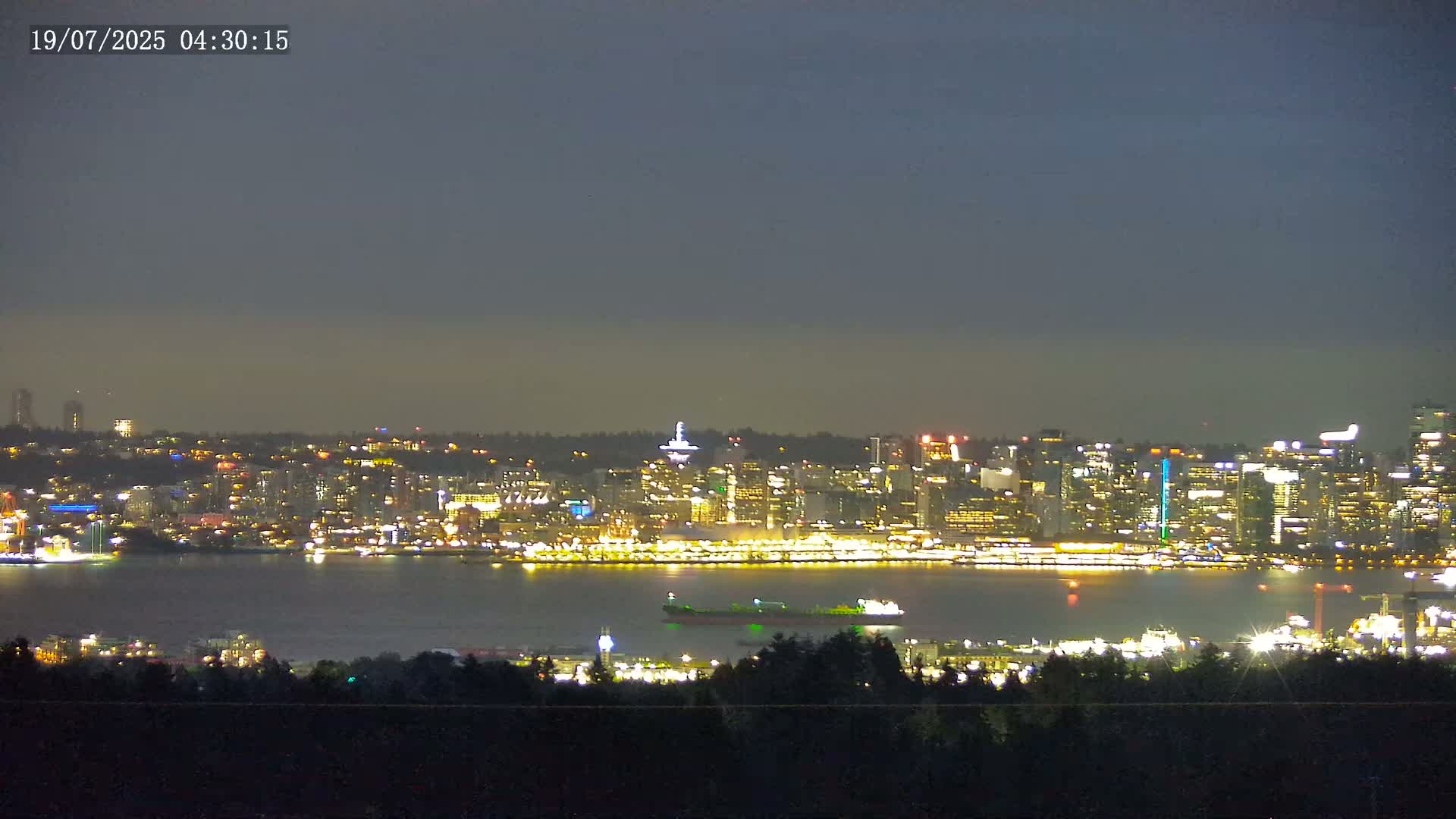 Vancouver City Skyline  & Cruise Ship Spotting Live Cam - Vancouver, Metro Vancouver, British Columbia, Canada