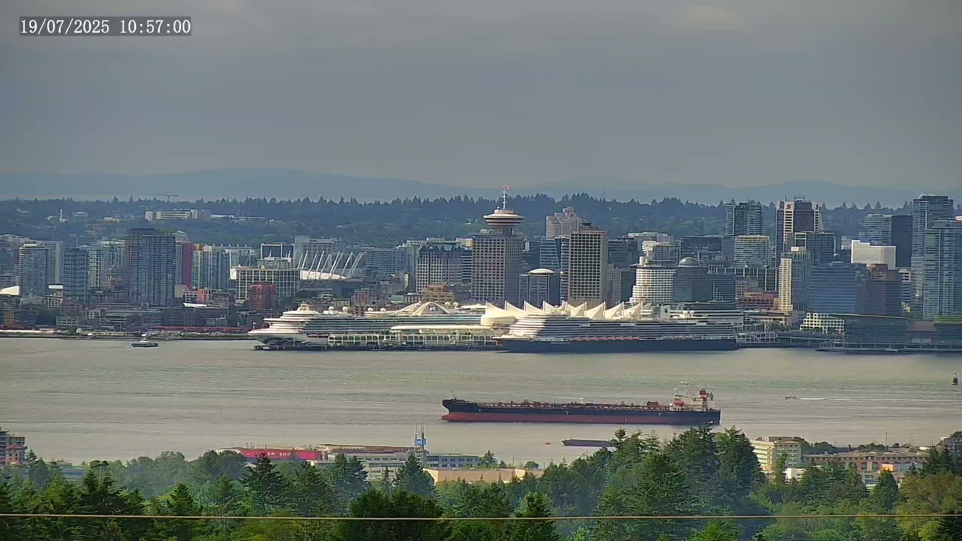 Vancouver City Skyline  & Cruise Ship Spotting Live Cam - Vancouver, Metro Vancouver, British Columbia, Canada