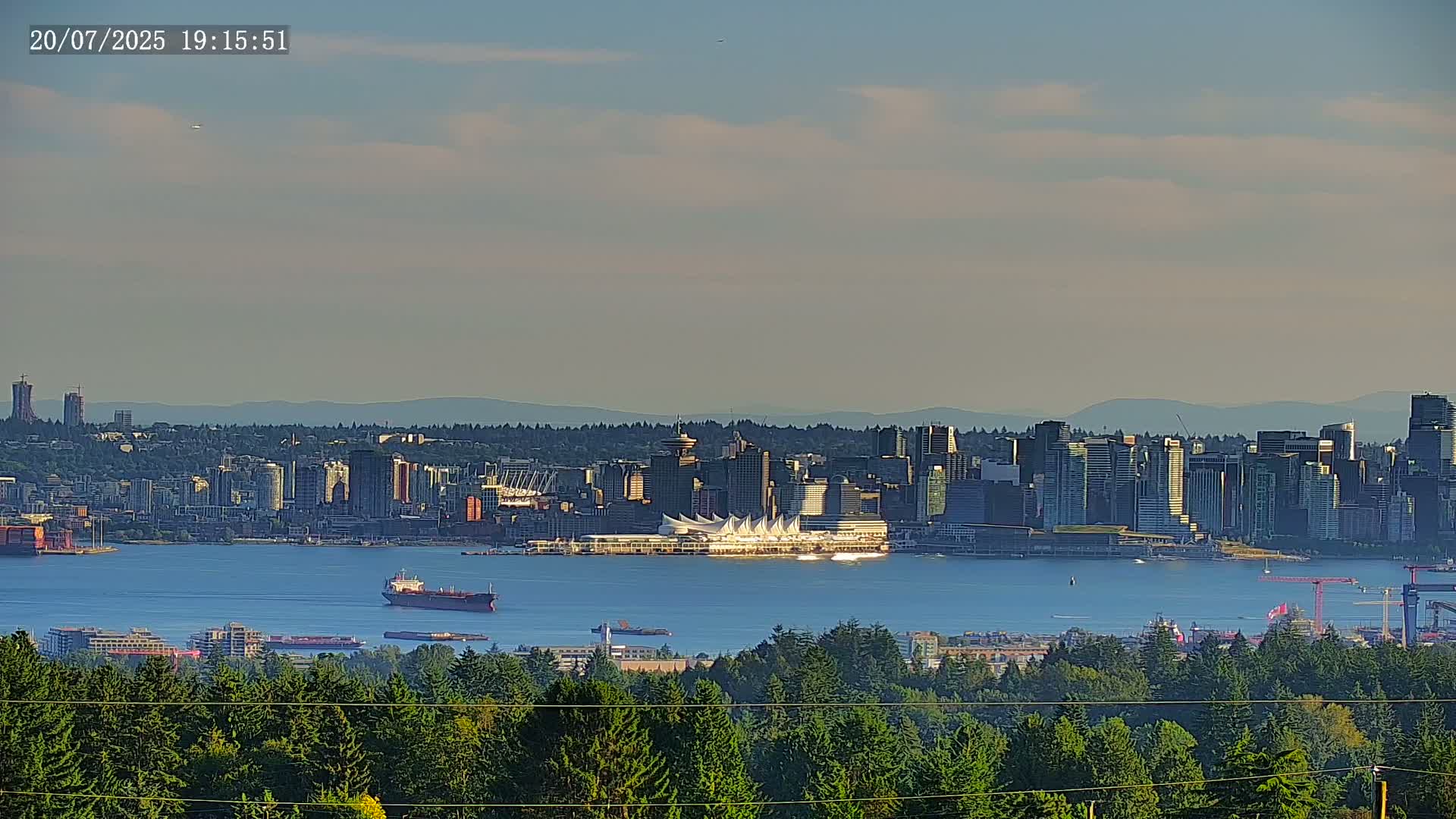 Vancouver City Skyline  & Cruise Ship Spotting Live Cam - Vancouver, Metro Vancouver, British Columbia, Canada